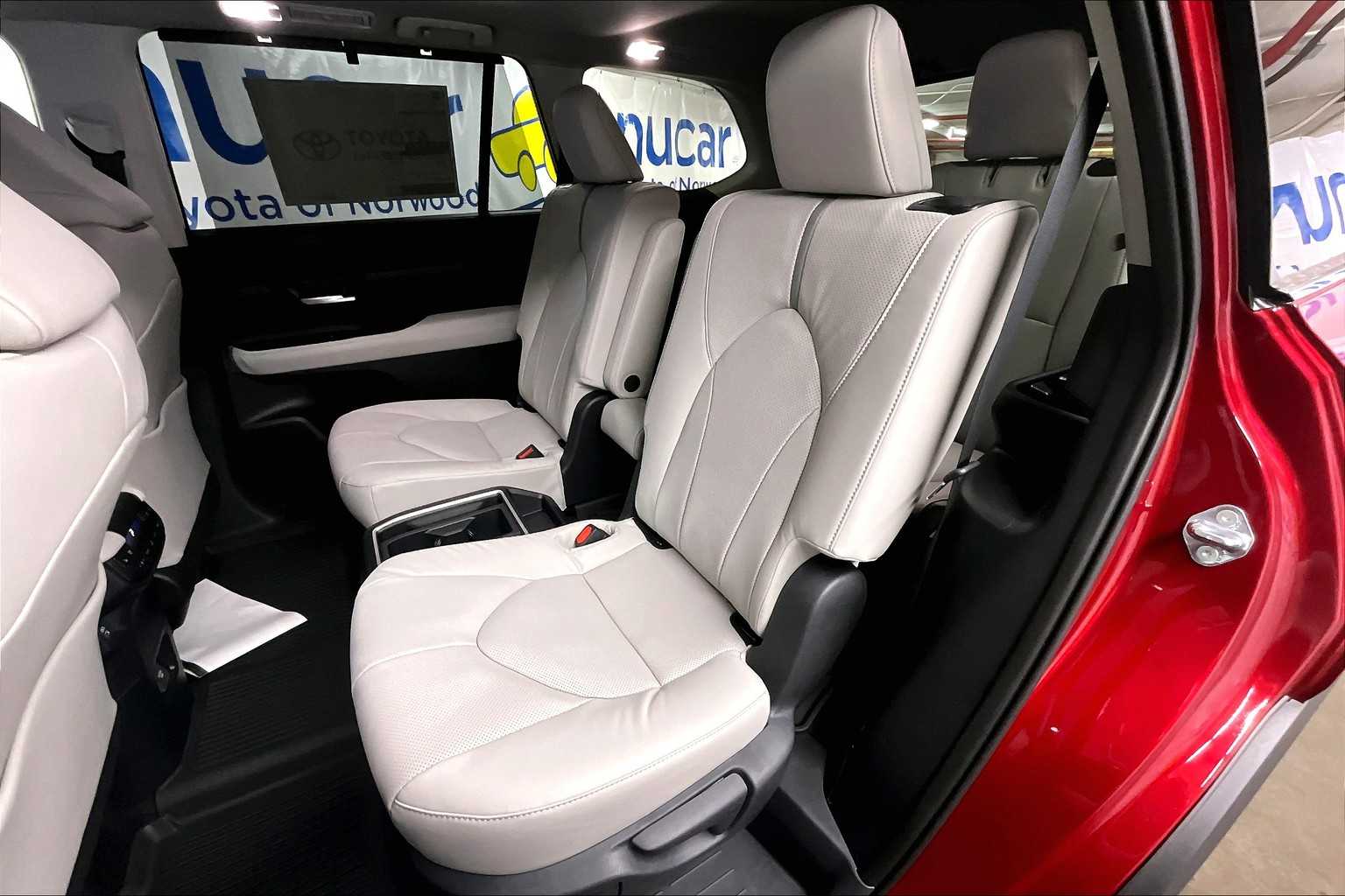 new 2025 Toyota Grand Highlander car, priced at $53,902
