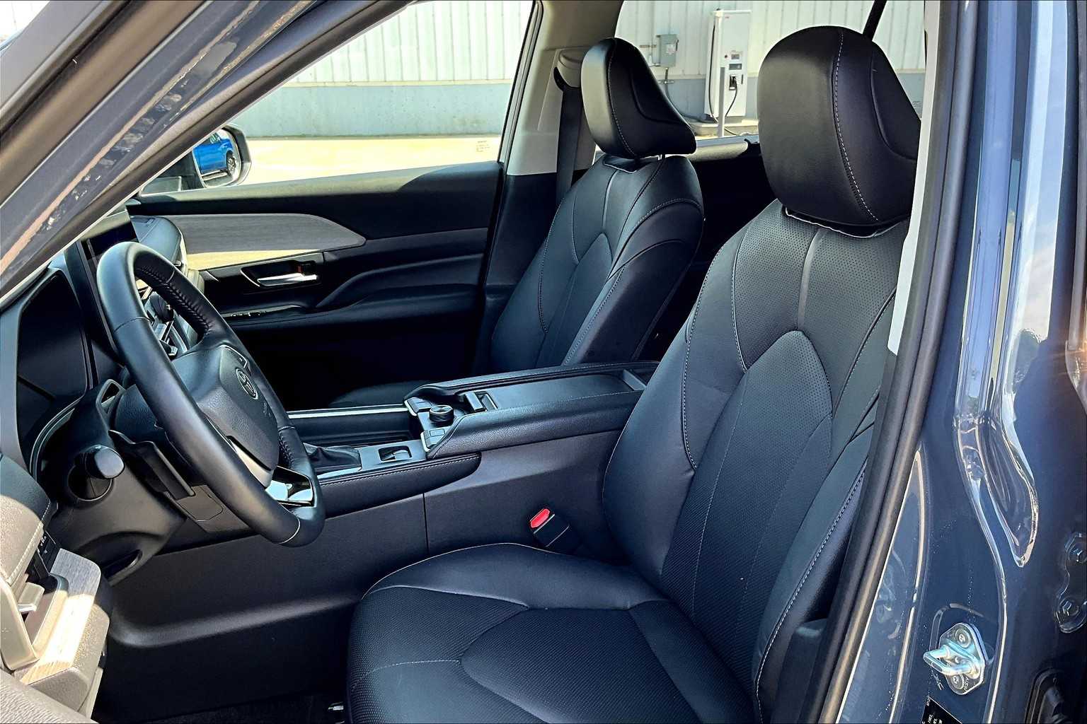 used 2024 Toyota Grand Highlander car, priced at $52,994