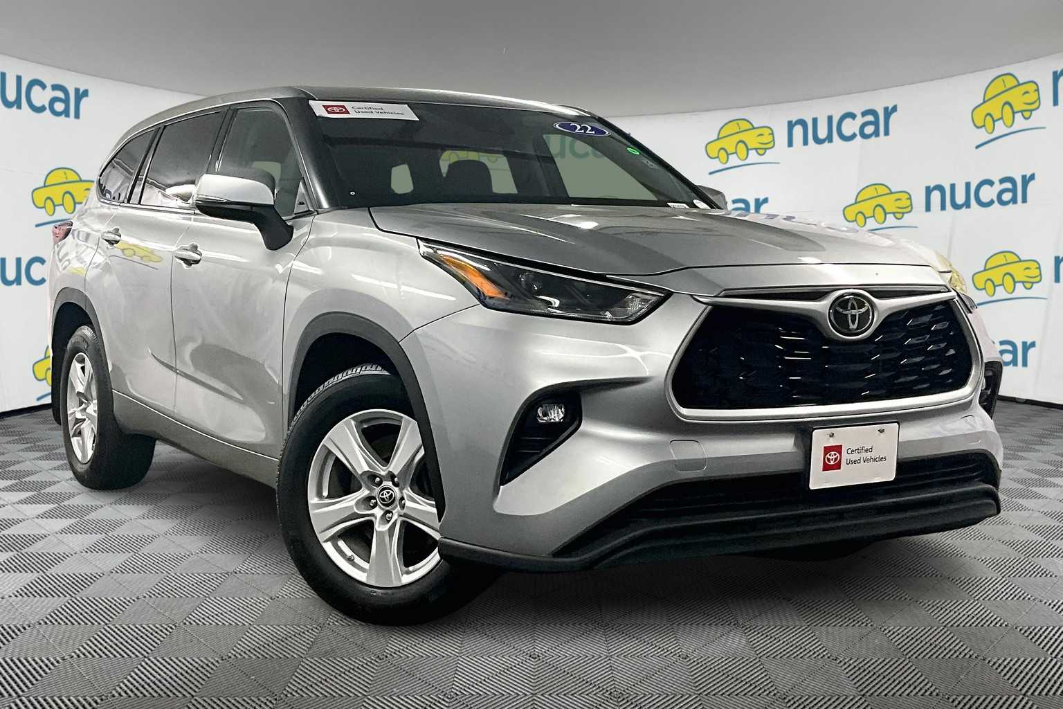 used 2022 Toyota Highlander car, priced at $35,988