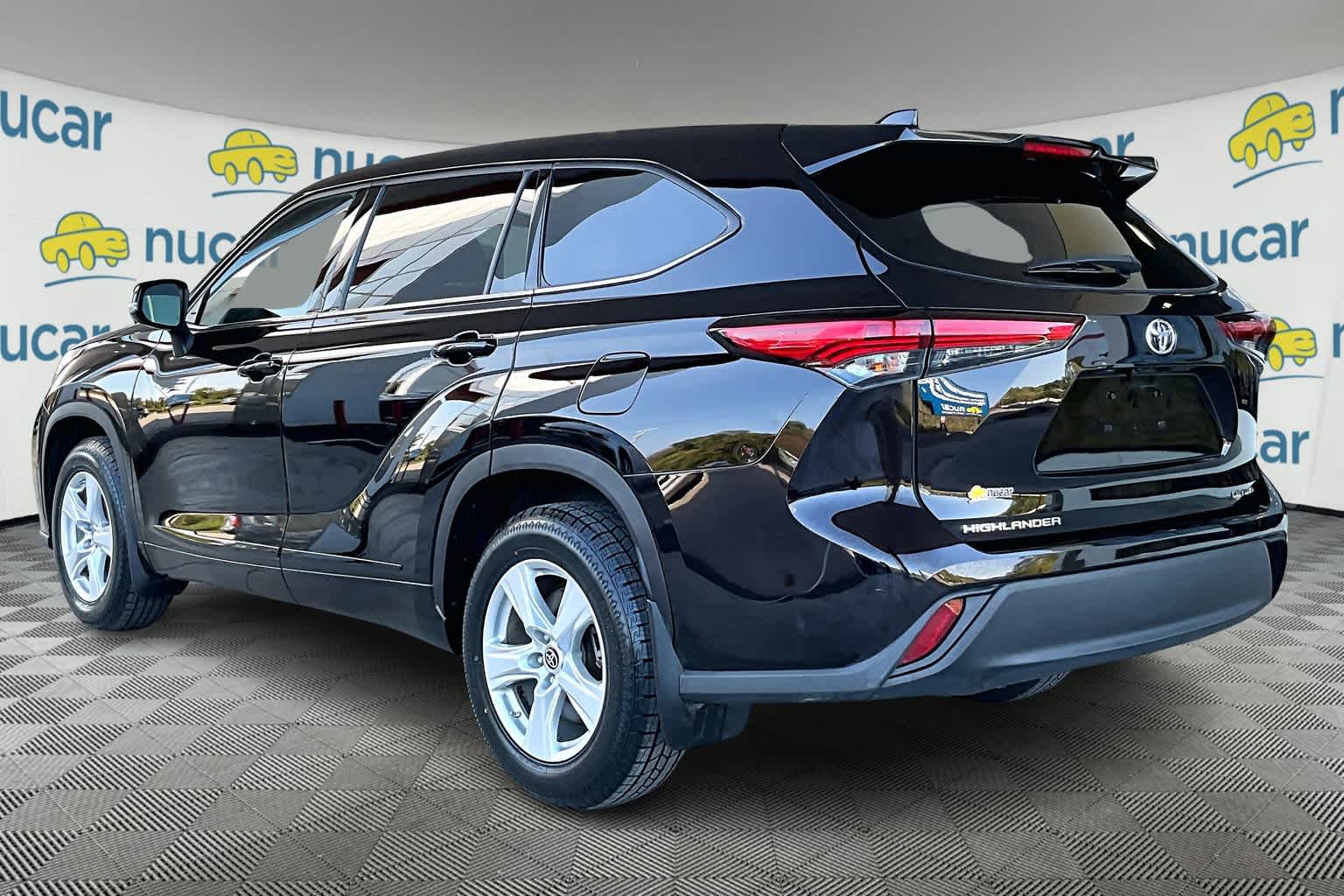 used 2021 Toyota Highlander car, priced at $32,488