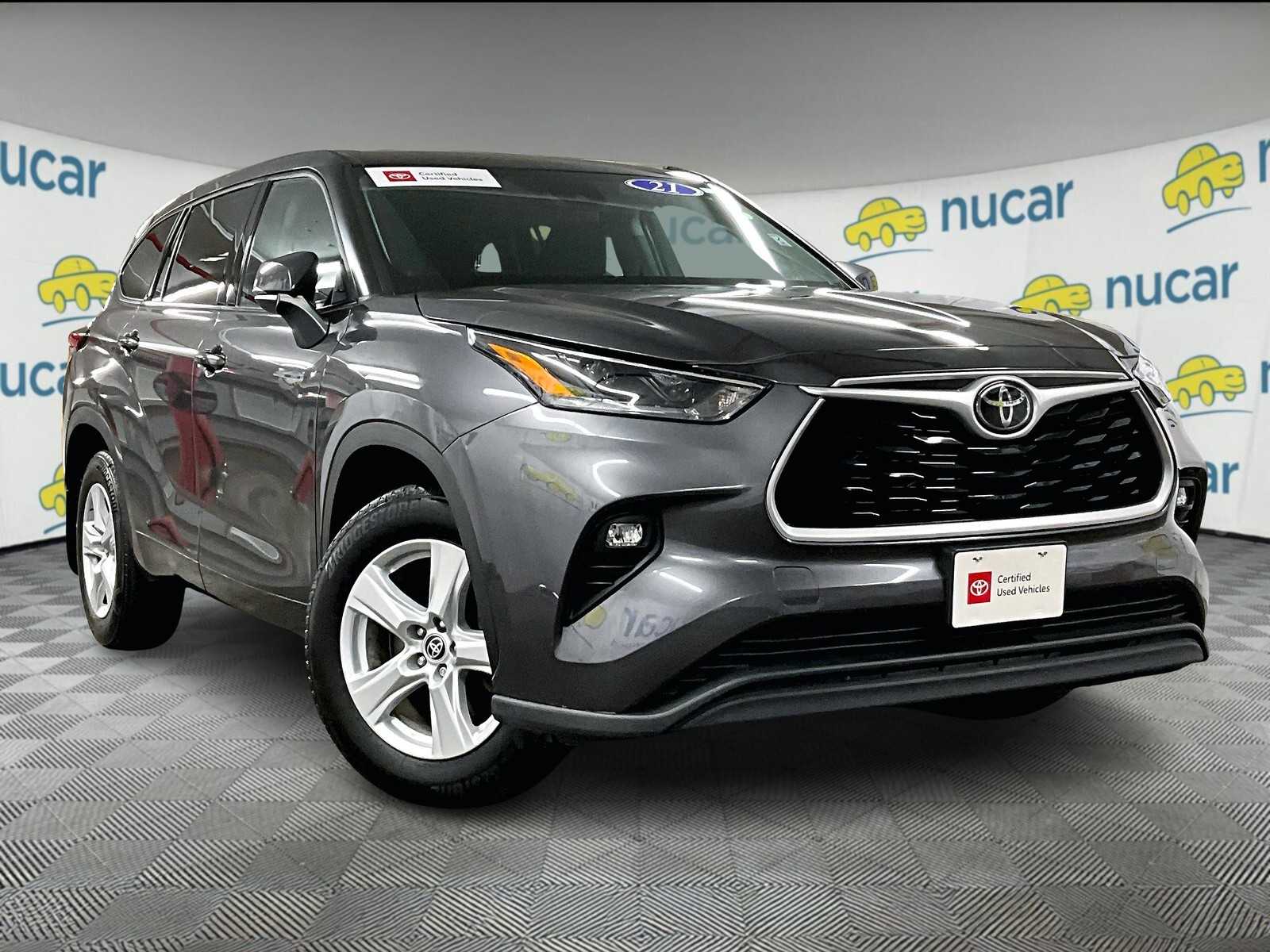used 2021 Toyota Highlander car, priced at $30,987