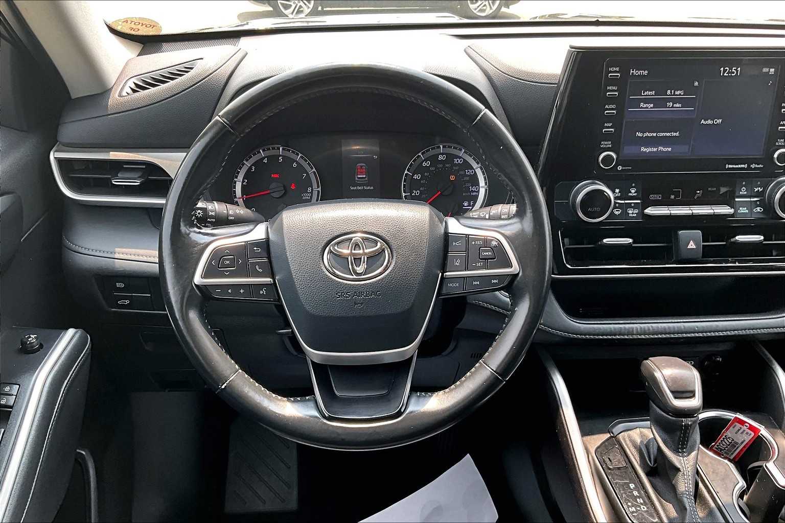 used 2022 Toyota Highlander car, priced at $33,788