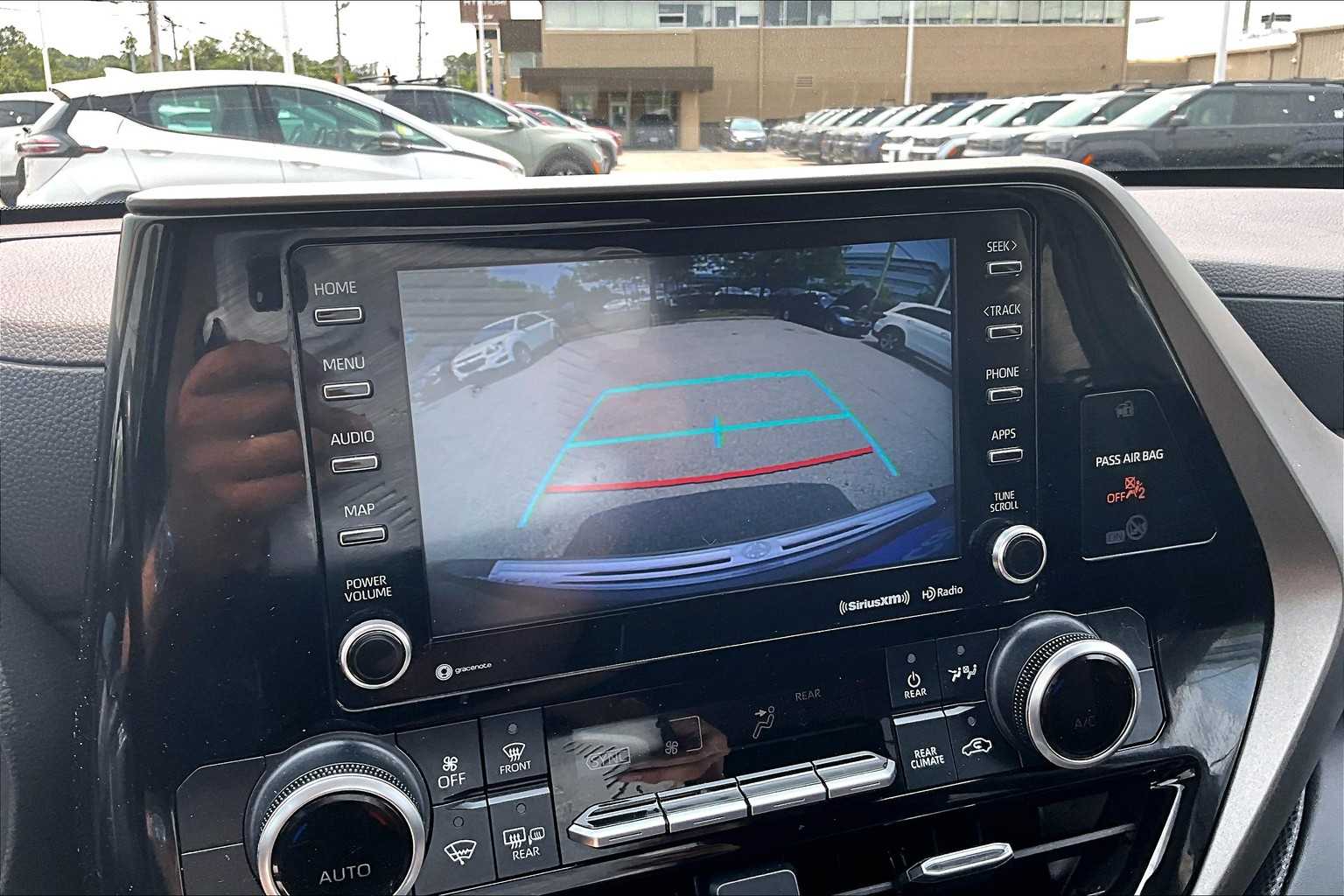 used 2022 Toyota Highlander car, priced at $33,788