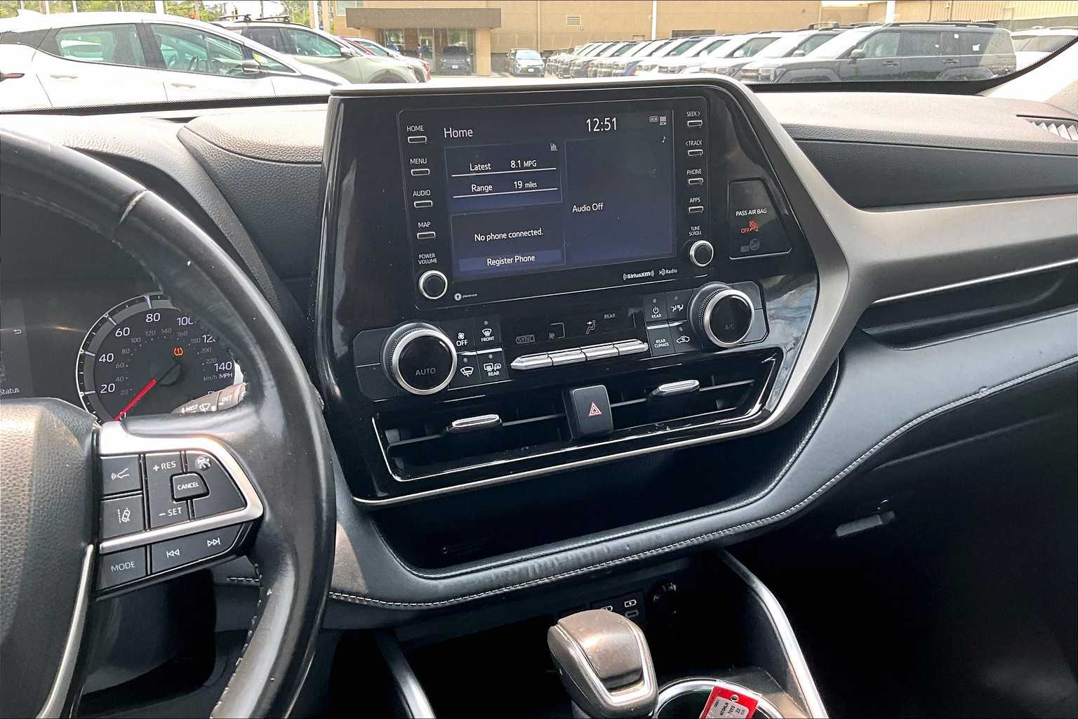 used 2022 Toyota Highlander car, priced at $33,788