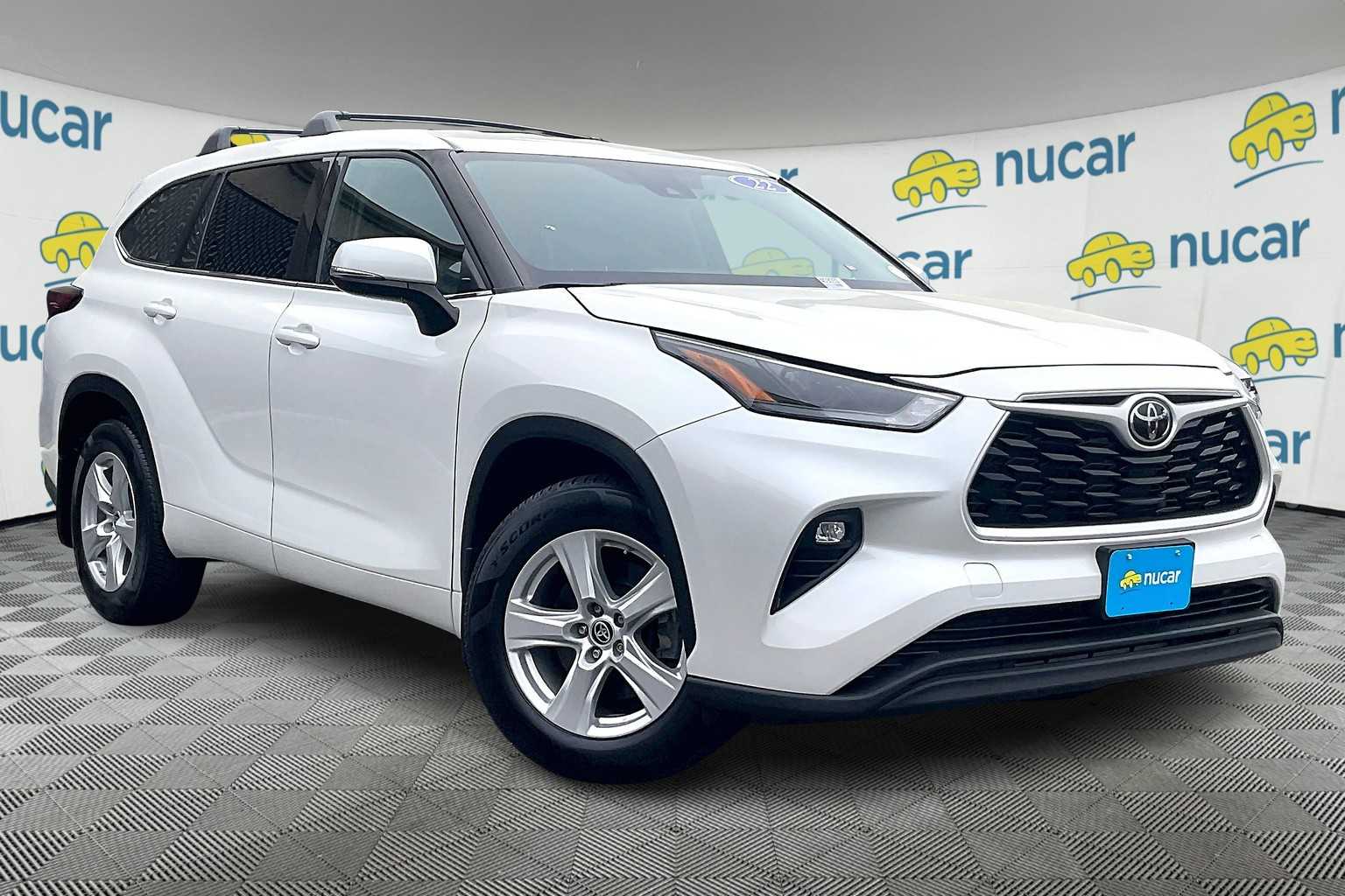 used 2022 Toyota Highlander car, priced at $31,777