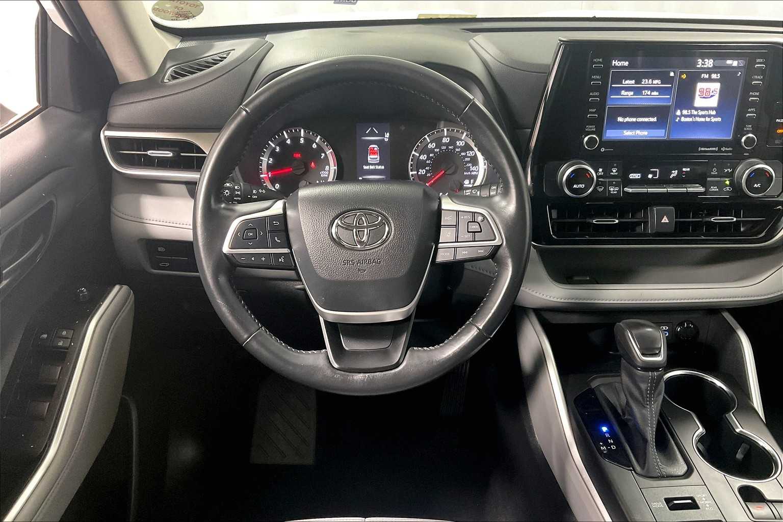 used 2022 Toyota Highlander car, priced at $31,777