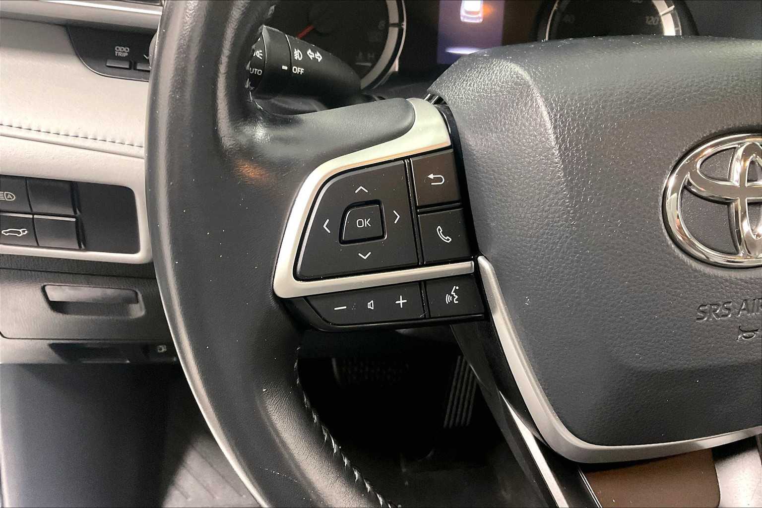 used 2022 Toyota Highlander car, priced at $31,777