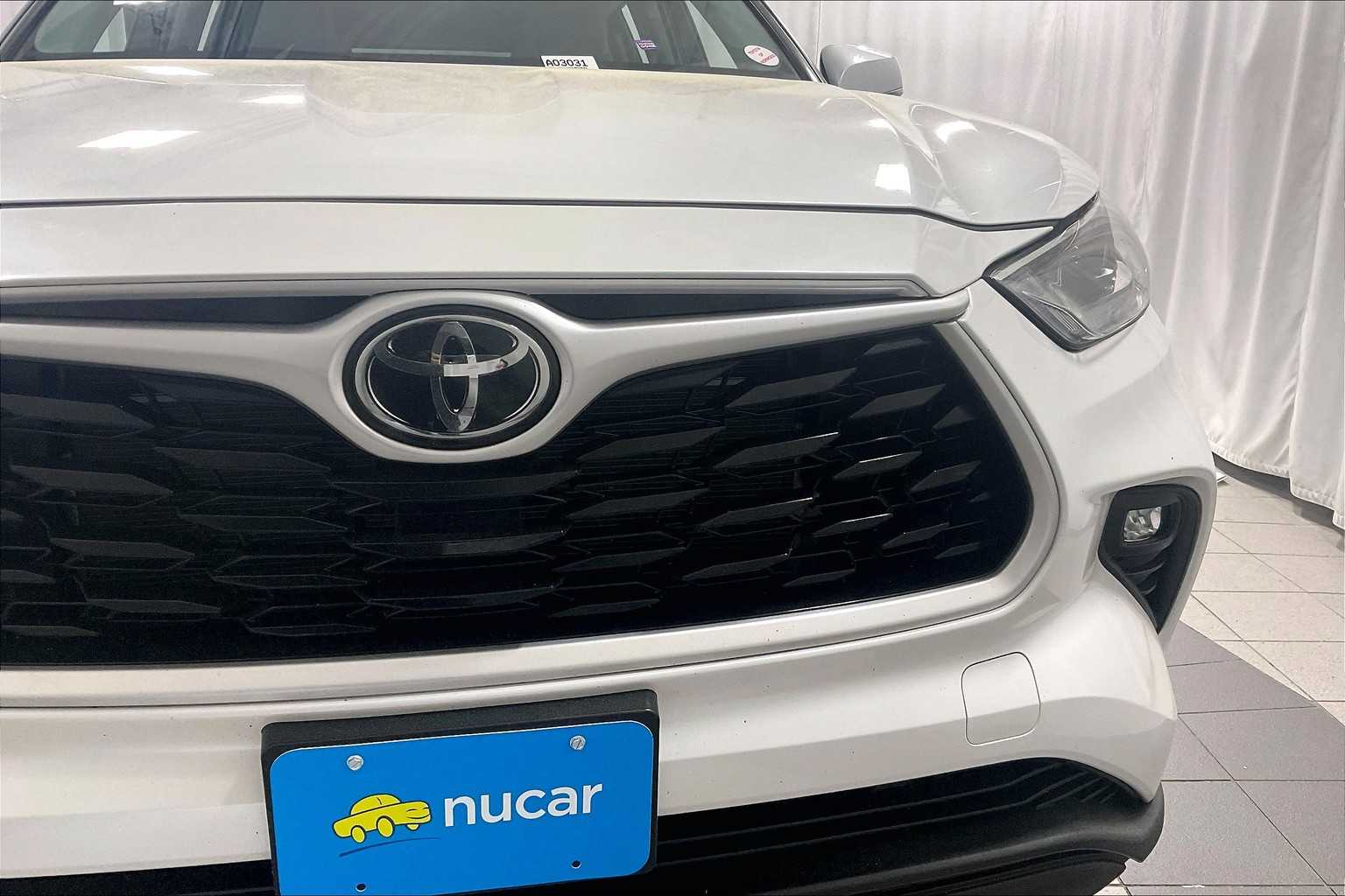 used 2022 Toyota Highlander car, priced at $31,777