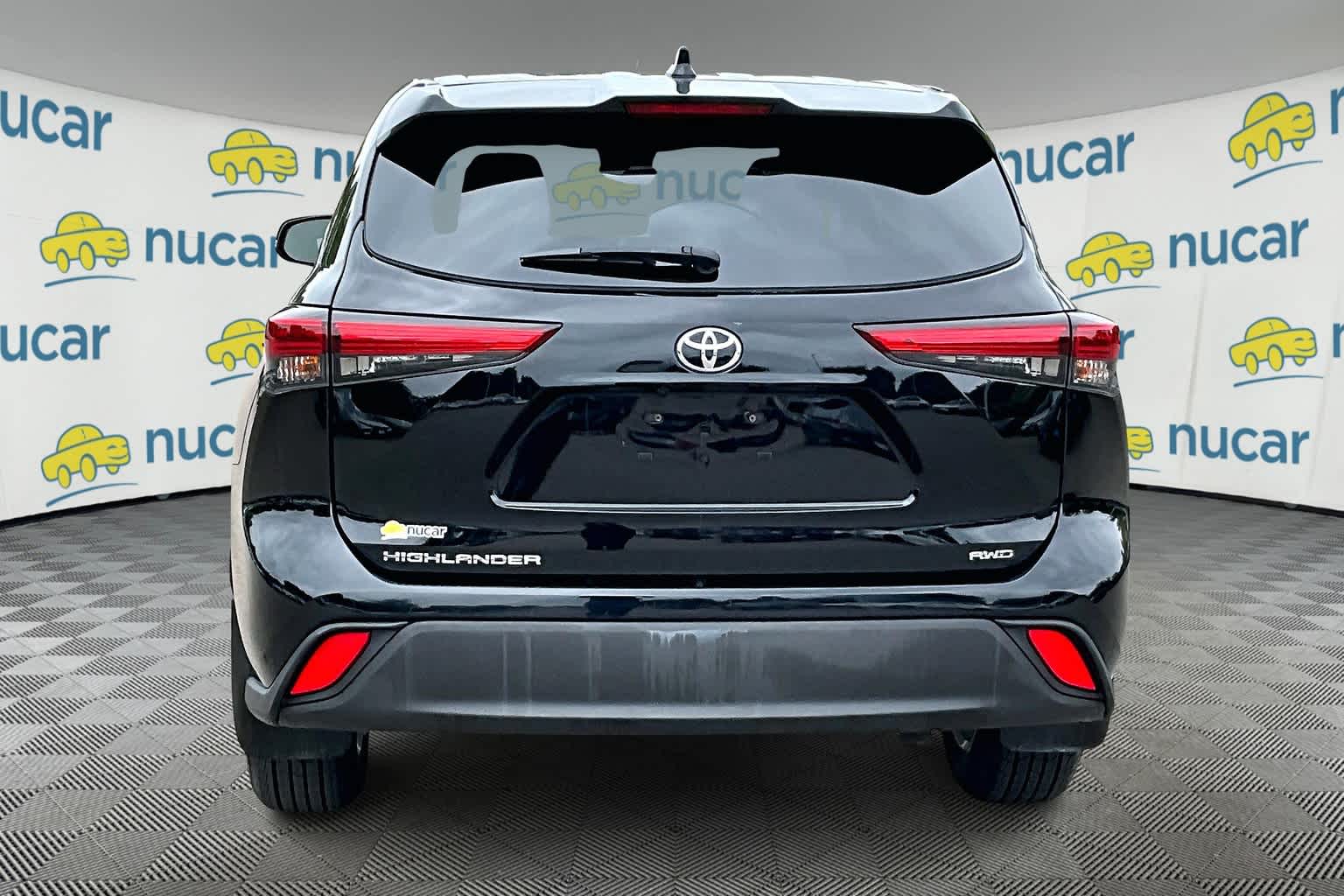 used 2021 Toyota Highlander car, priced at $30,777