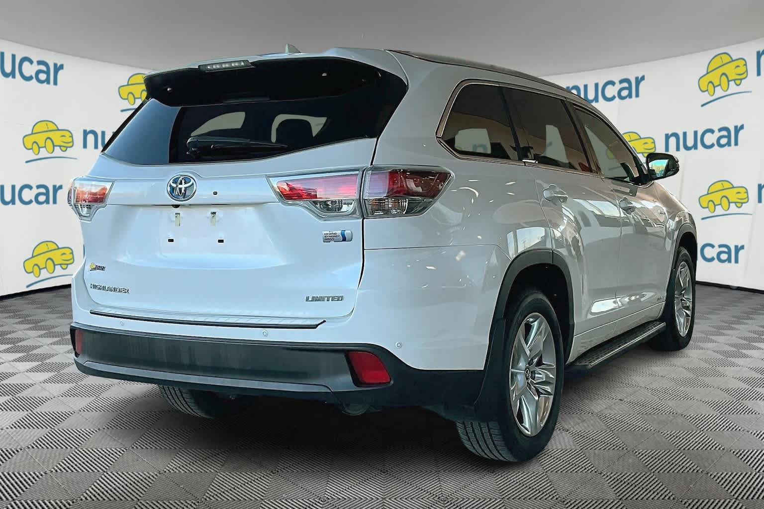 used 2016 Toyota Highlander Hybrid car, priced at $24,988