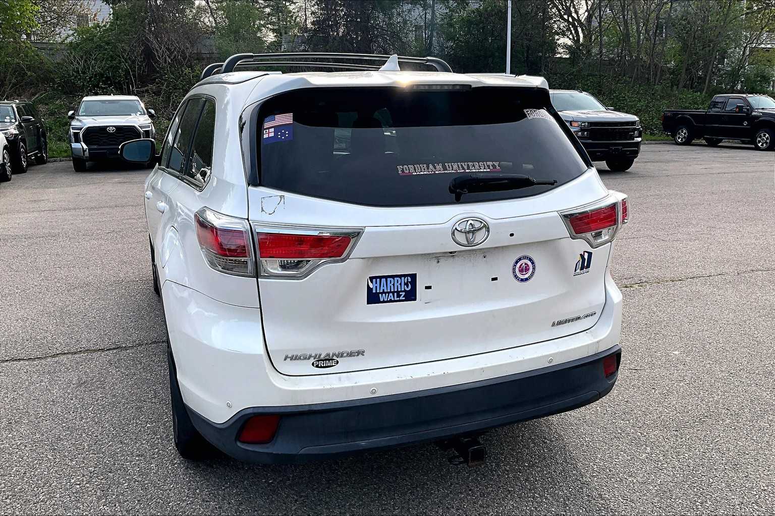 used 2015 Toyota Highlander car, priced at $19,588