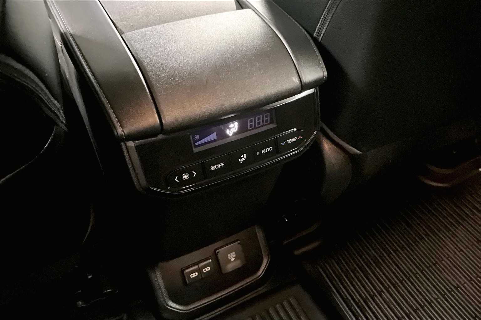 used 2022 Toyota Highlander car, priced at $40,888