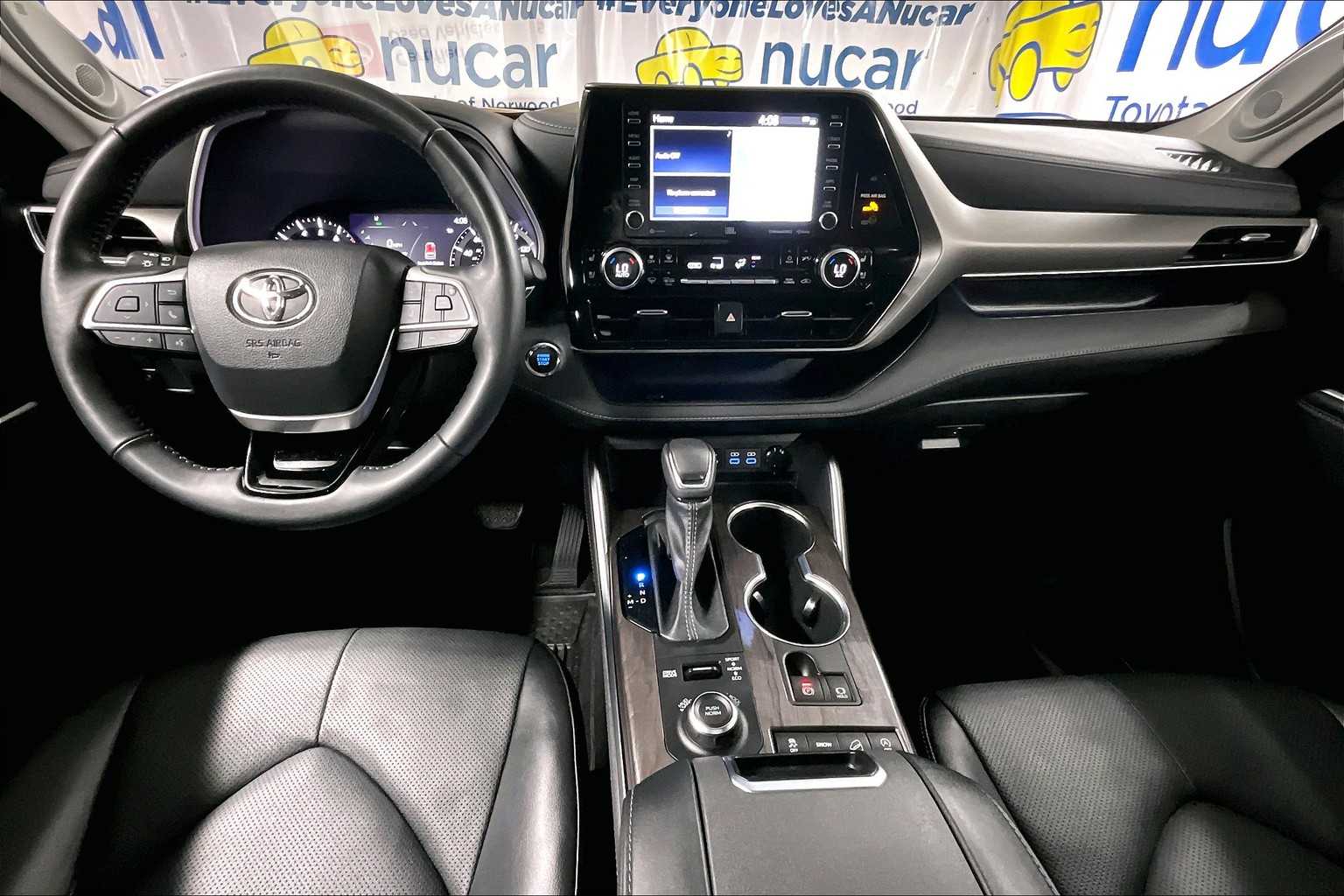 used 2022 Toyota Highlander car, priced at $40,888