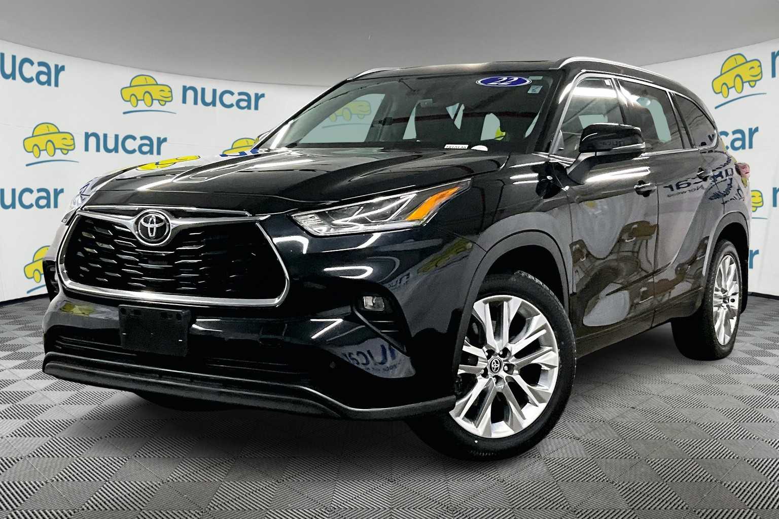 used 2022 Toyota Highlander car, priced at $40,888
