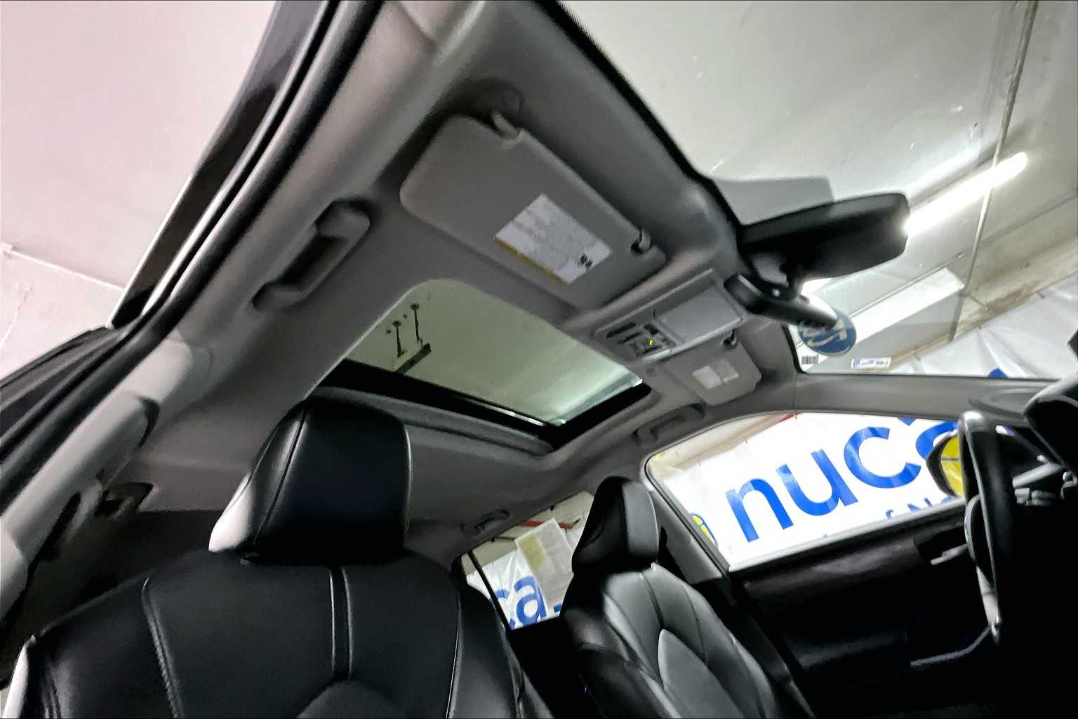 used 2022 Toyota Highlander car, priced at $40,888