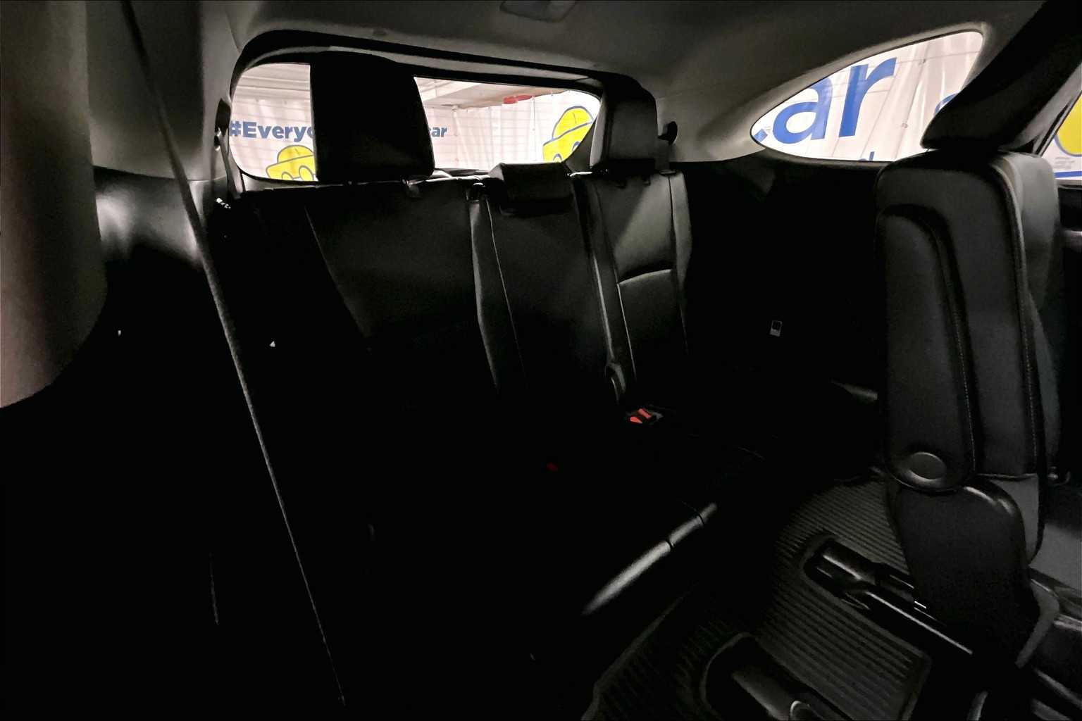 used 2022 Toyota Highlander car, priced at $40,888