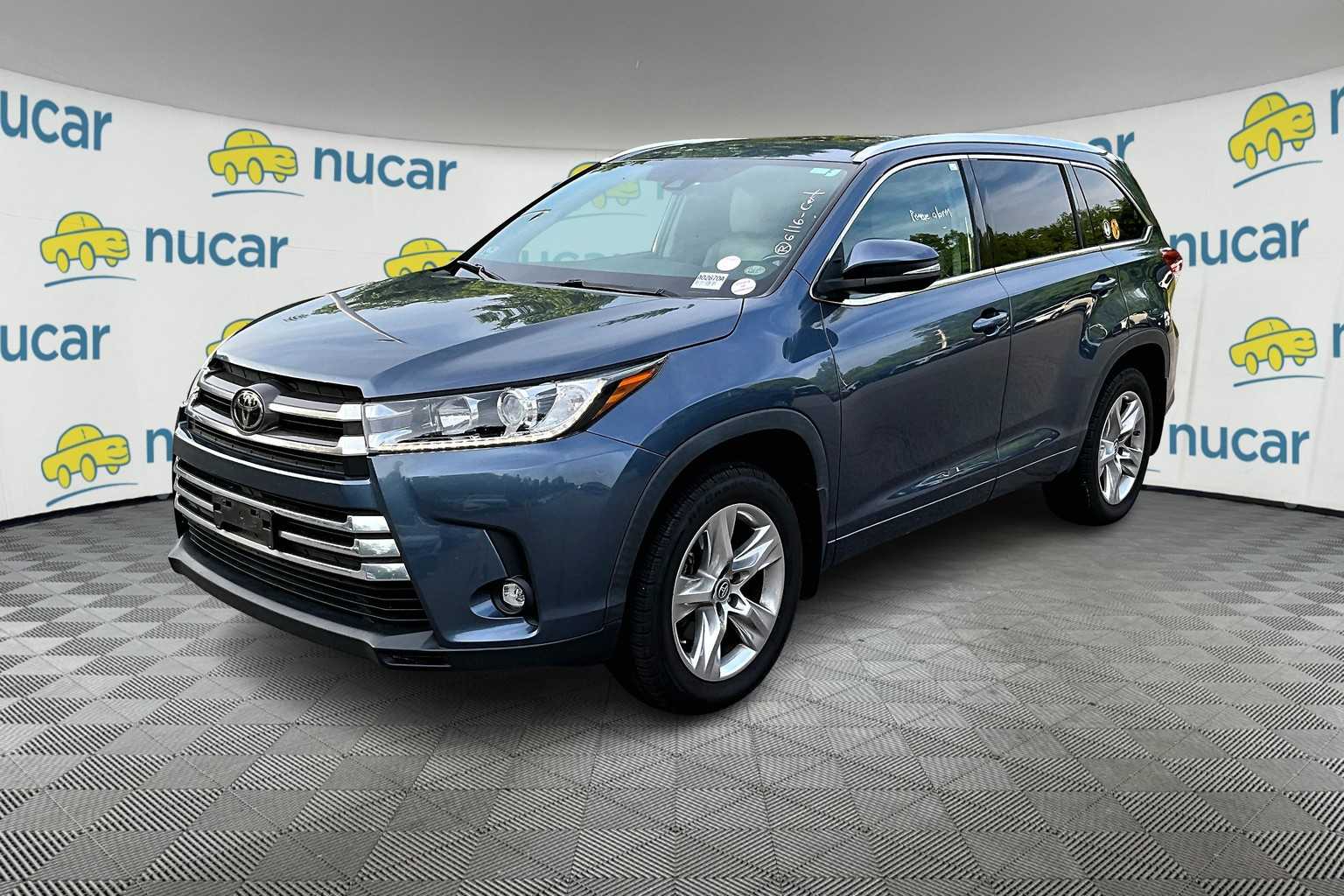 used 2019 Toyota Highlander car, priced at $26,978