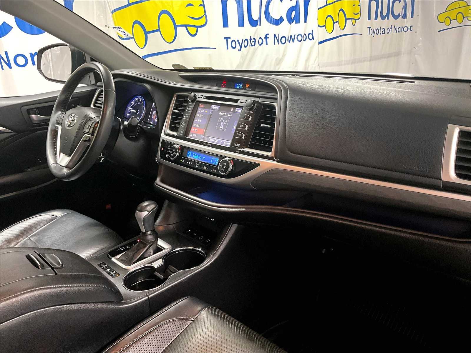 used 2019 Toyota Highlander car, priced at $29,888