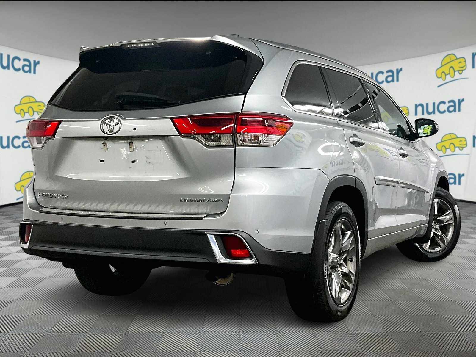 used 2019 Toyota Highlander car, priced at $29,888