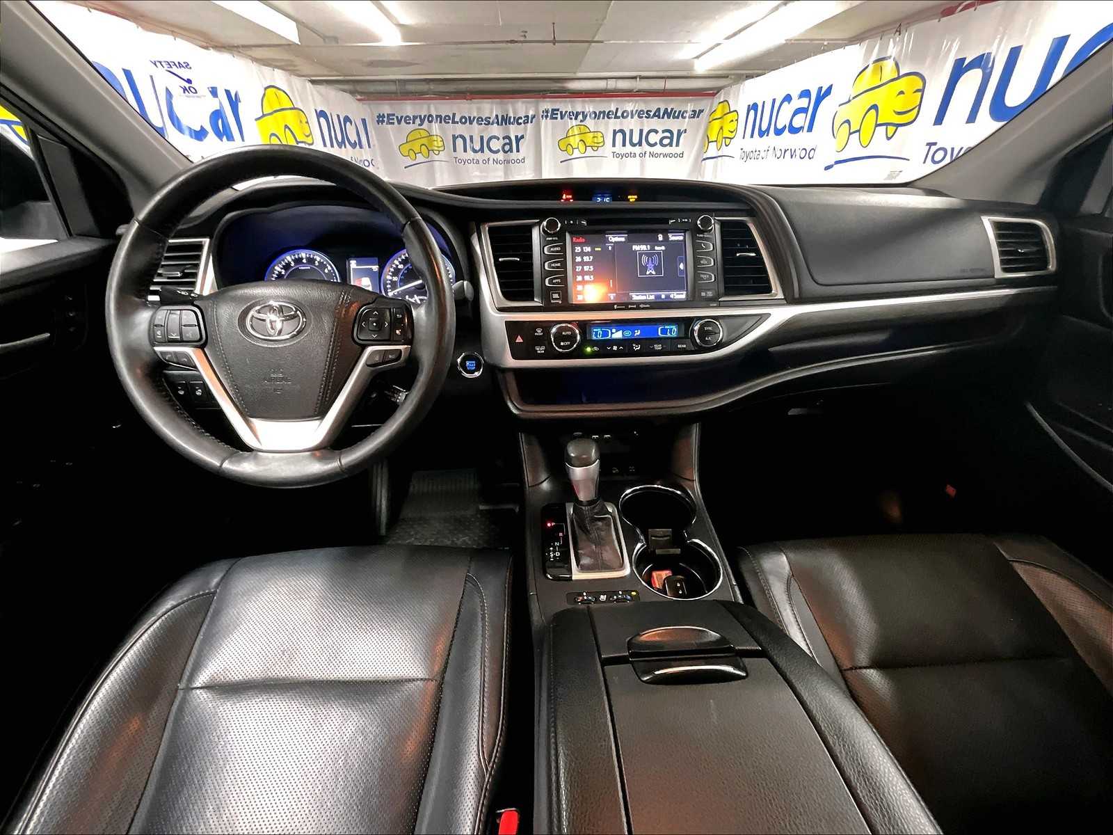 used 2019 Toyota Highlander car, priced at $29,888