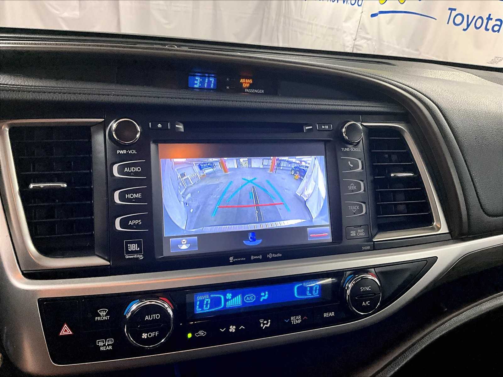 used 2019 Toyota Highlander car, priced at $29,888