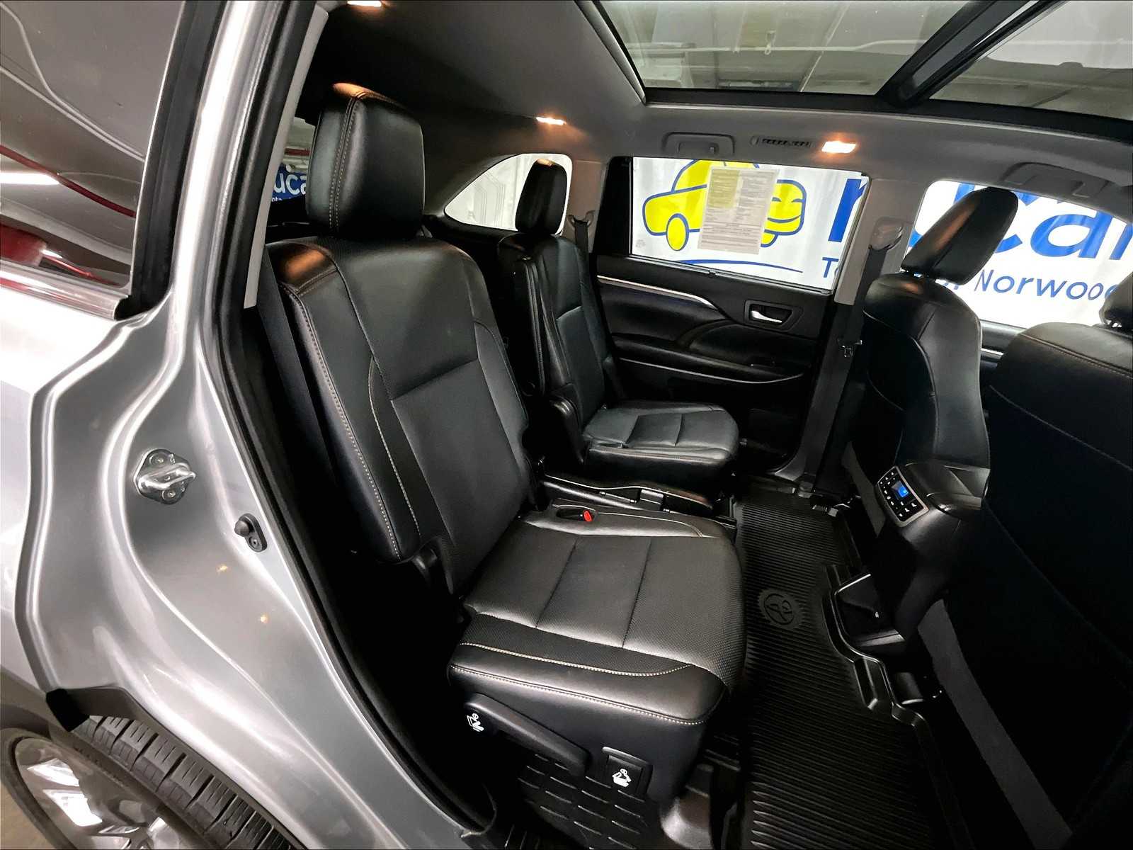 used 2019 Toyota Highlander car, priced at $29,888