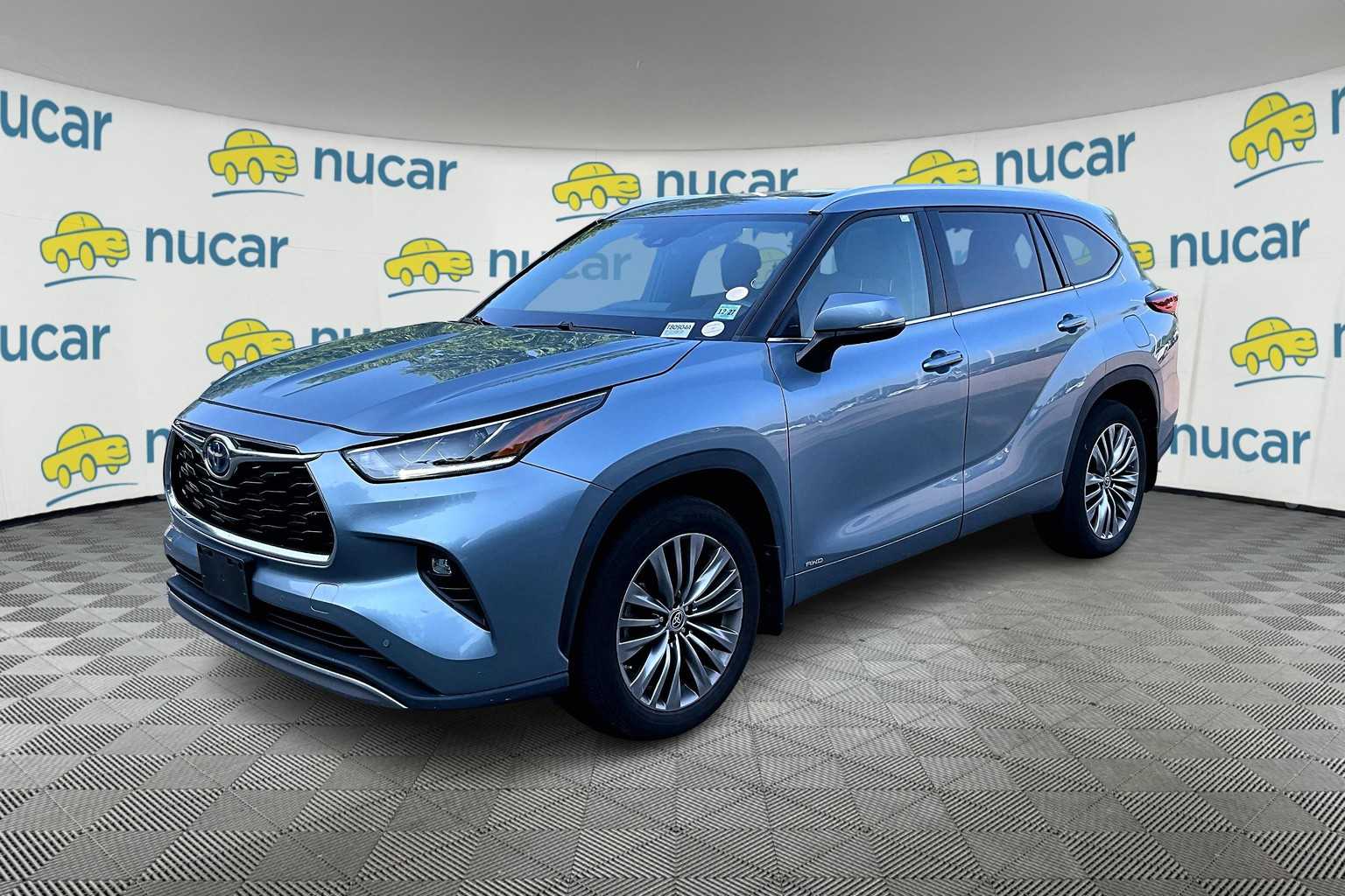 used 2022 Toyota Highlander car, priced at $46,888