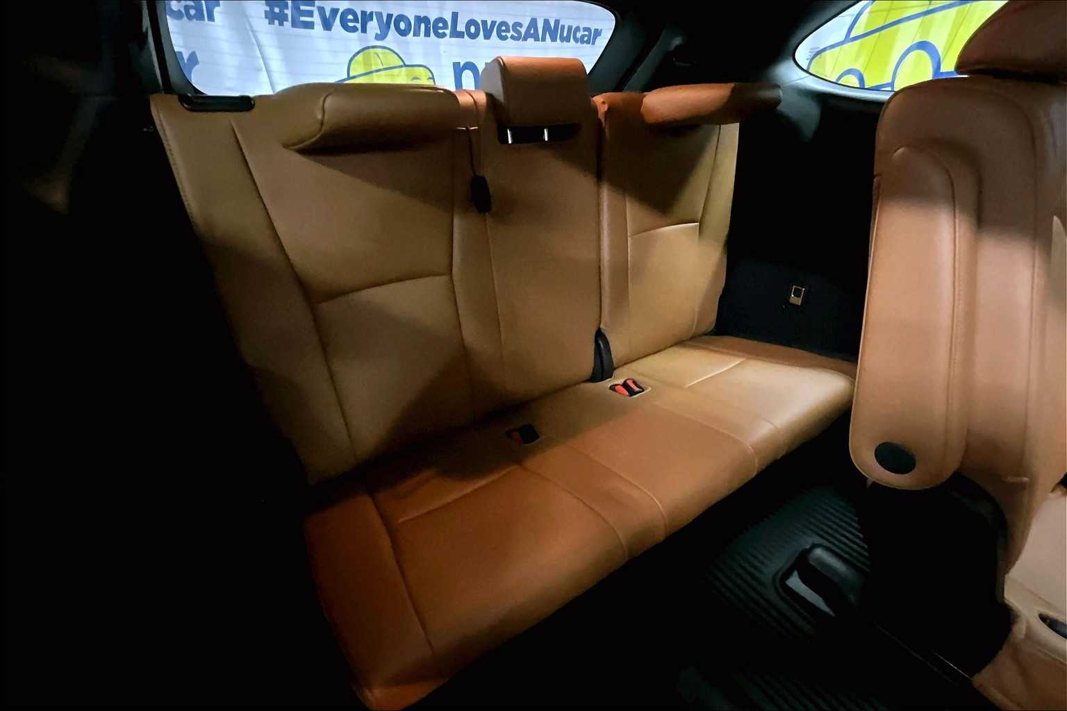 used 2022 Toyota Highlander car, priced at $41,622