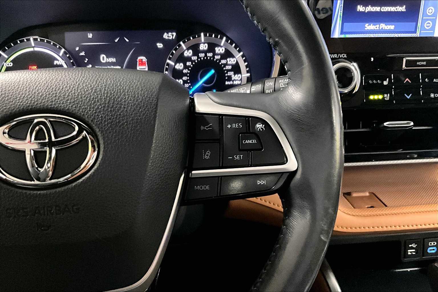 used 2022 Toyota Highlander car, priced at $41,622