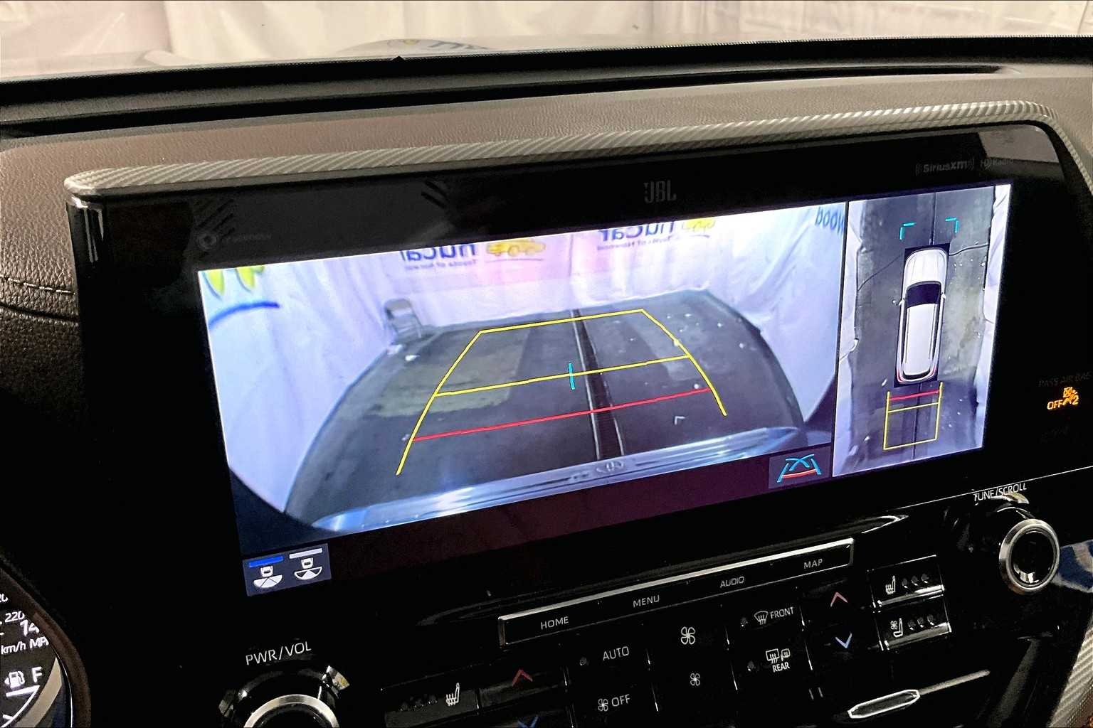 used 2022 Toyota Highlander car, priced at $41,622