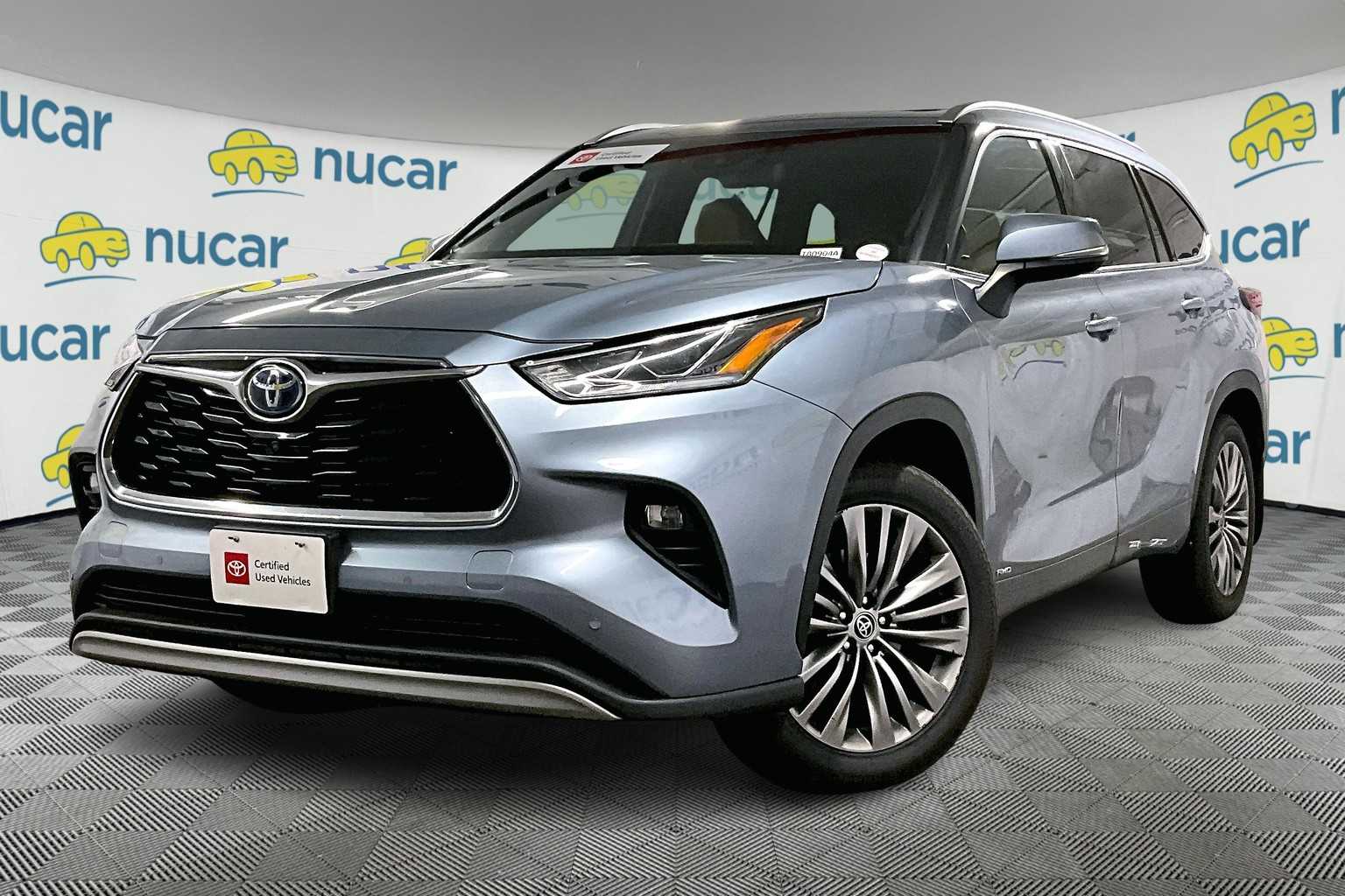 used 2022 Toyota Highlander car, priced at $41,622
