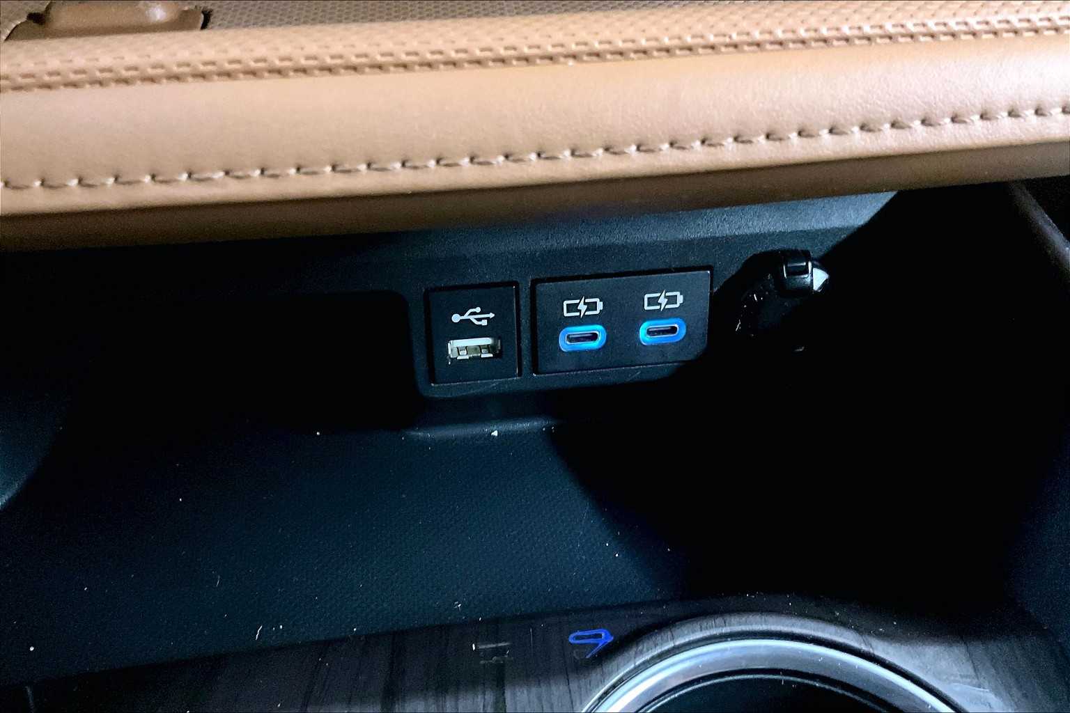 used 2022 Toyota Highlander car, priced at $41,622