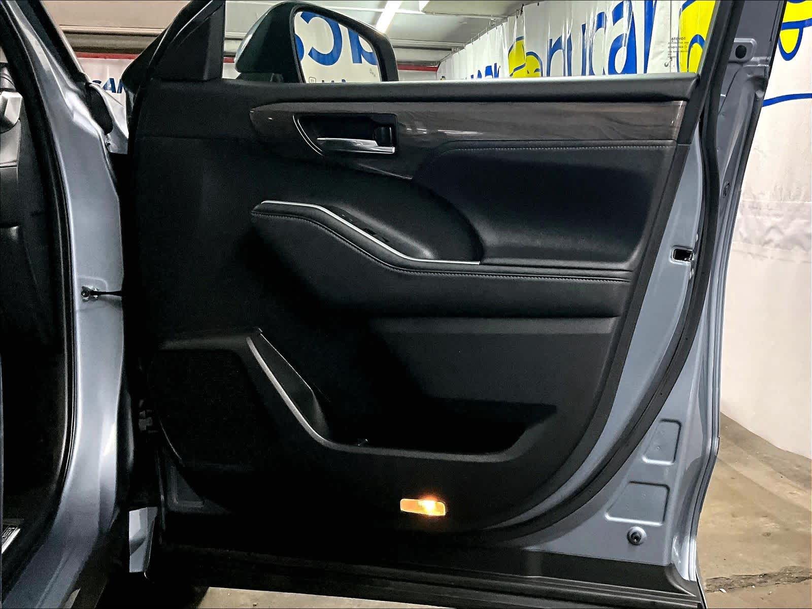 used 2024 Toyota Highlander car, priced at $49,271