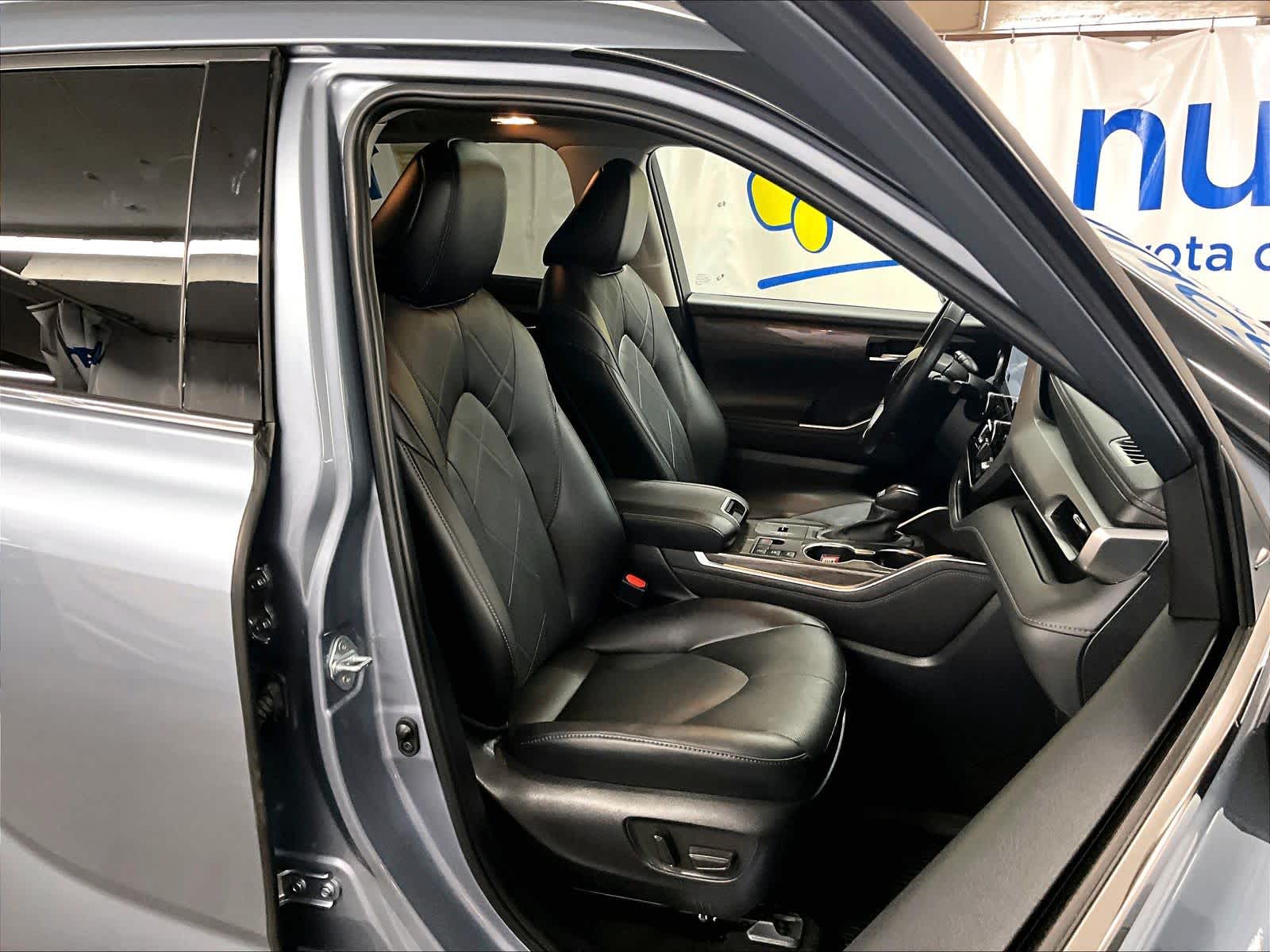 used 2024 Toyota Highlander car, priced at $49,271