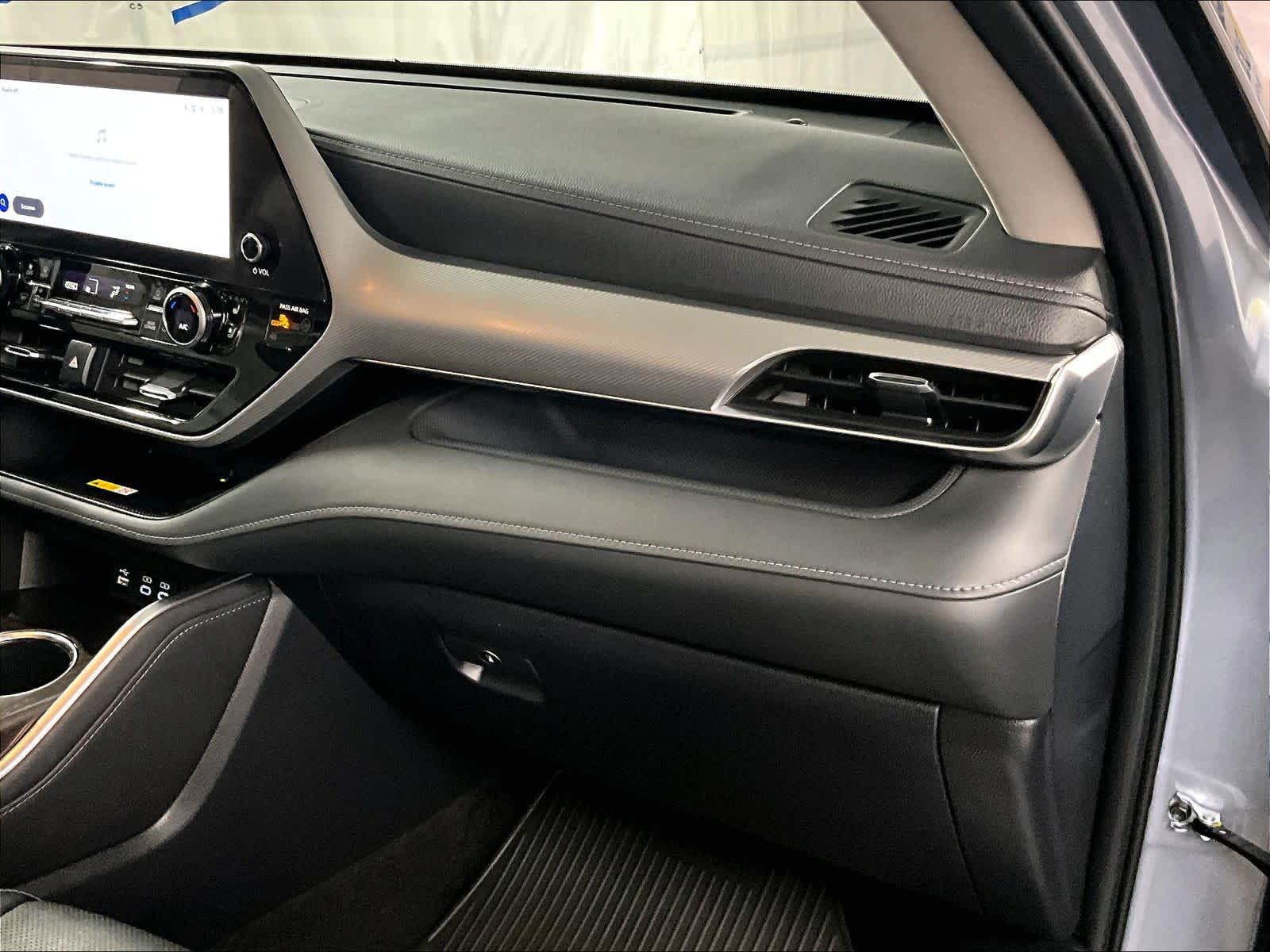 used 2024 Toyota Highlander car, priced at $49,271