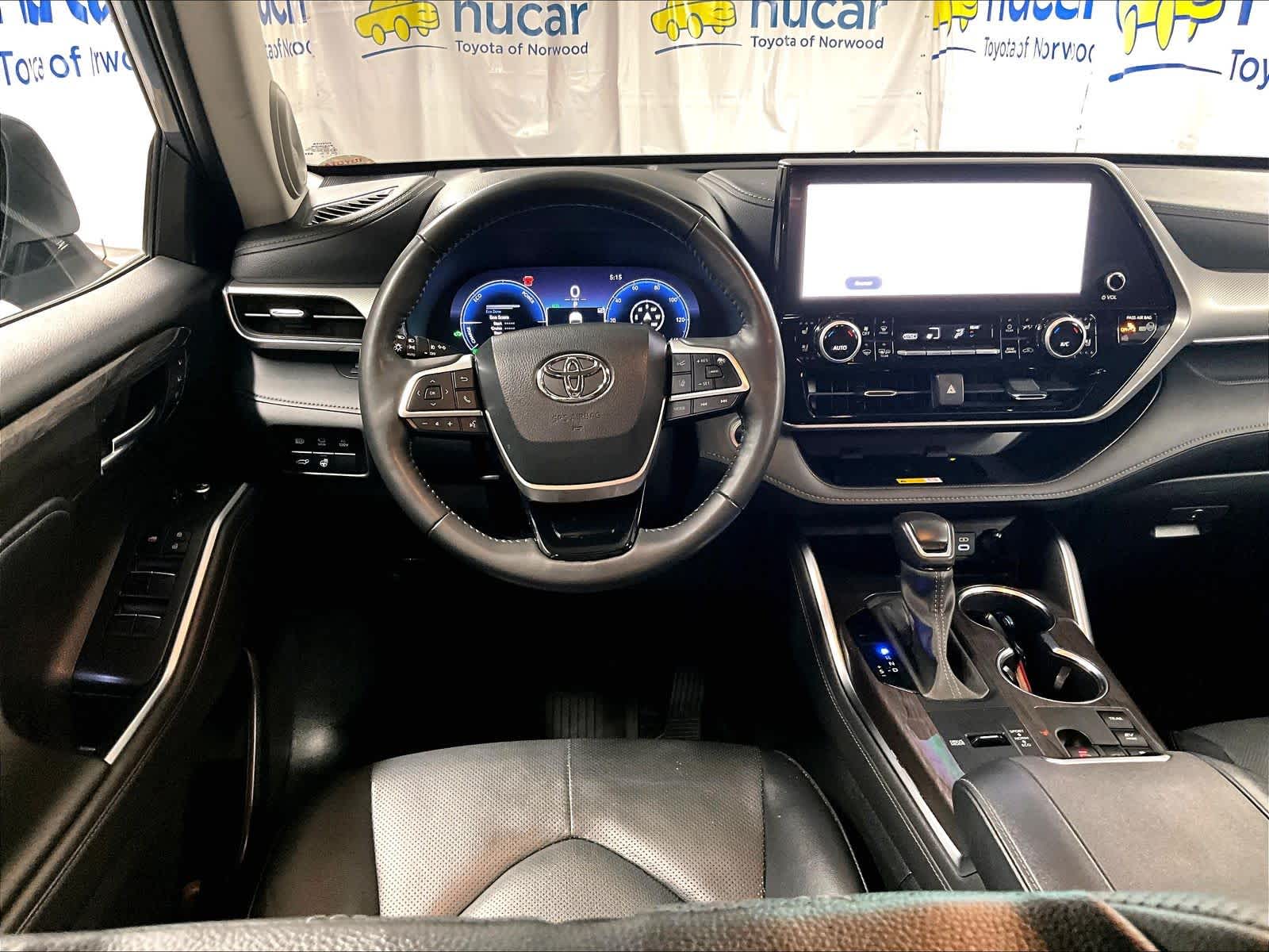 used 2024 Toyota Highlander car, priced at $49,271