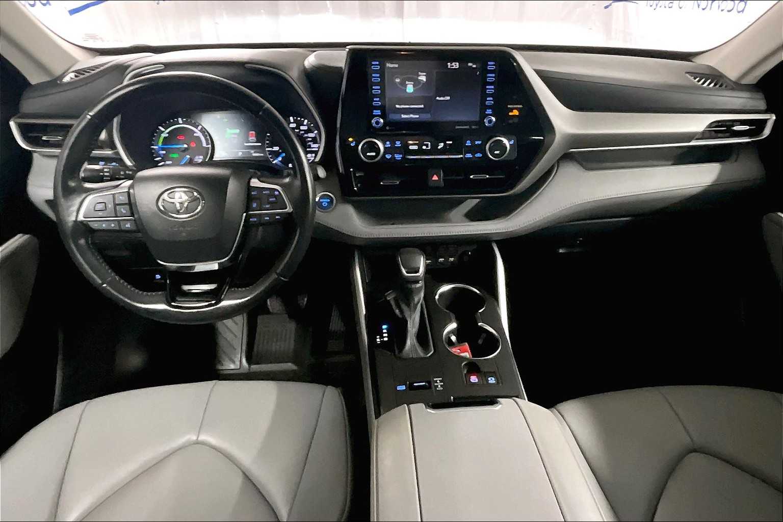 used 2020 Toyota Highlander car, priced at $30,898