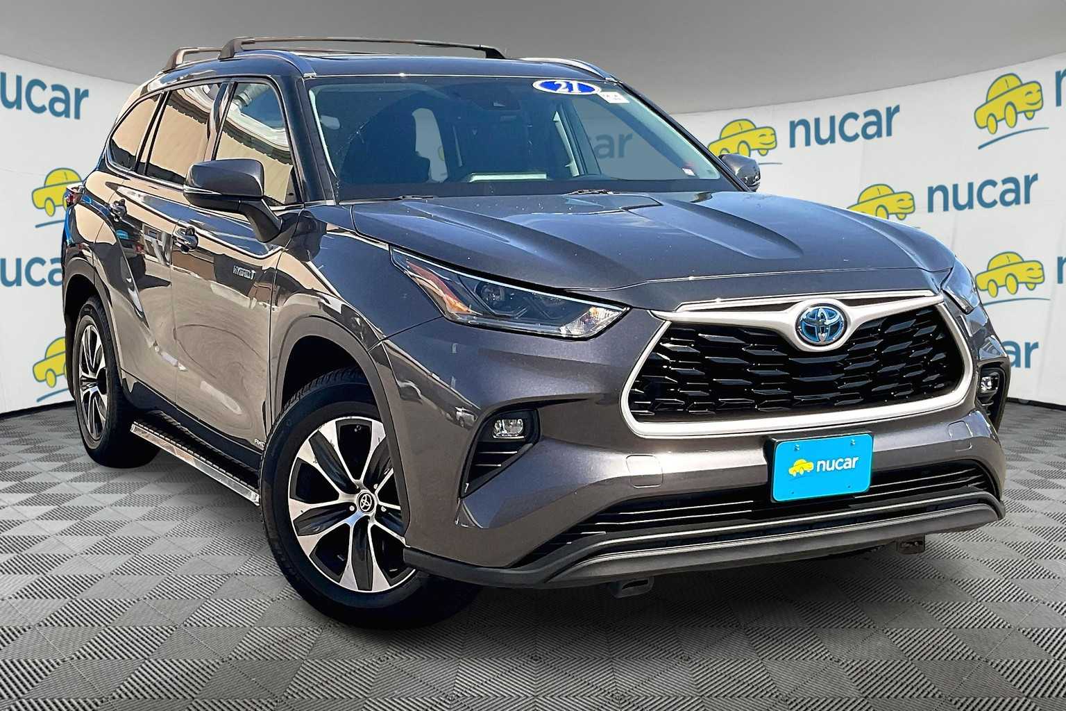 used 2021 Toyota Highlander car, priced at $35,488