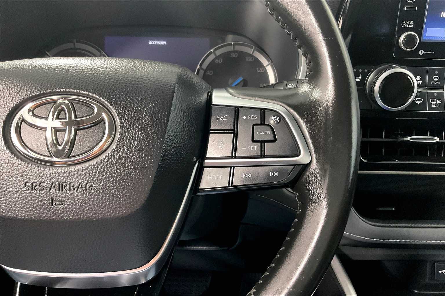 used 2021 Toyota Highlander car, priced at $35,488