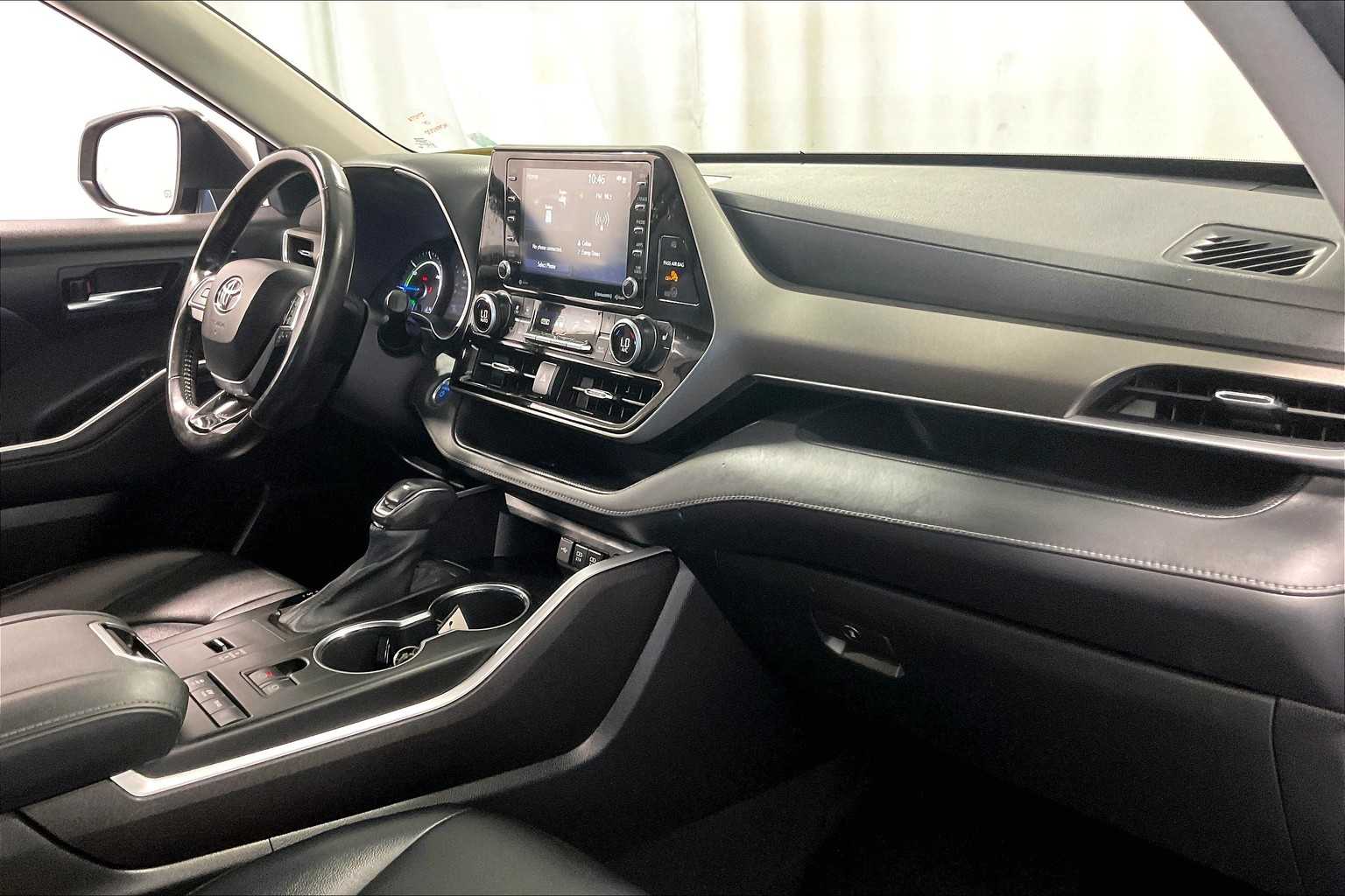 used 2021 Toyota Highlander car, priced at $35,488