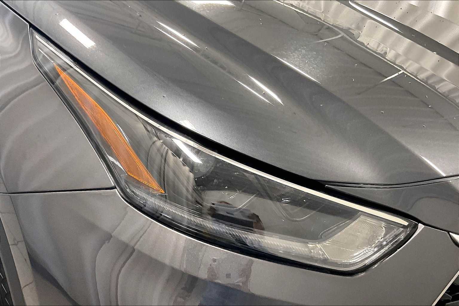 used 2021 Toyota Highlander car, priced at $35,488