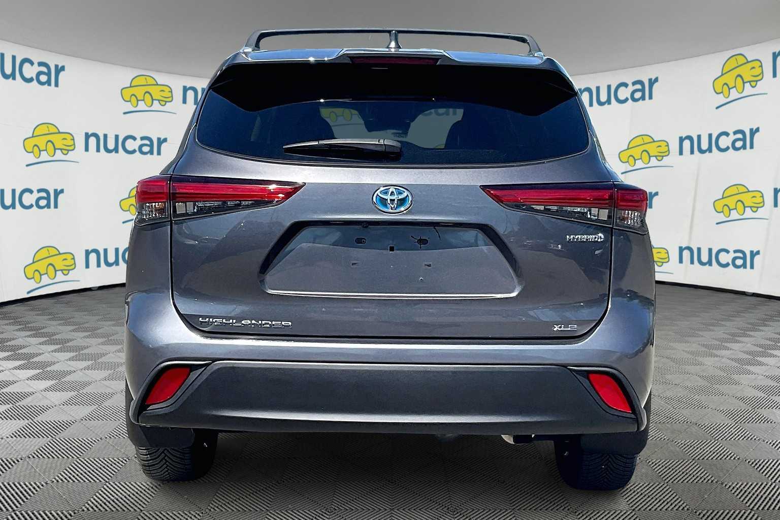 used 2021 Toyota Highlander car, priced at $35,488