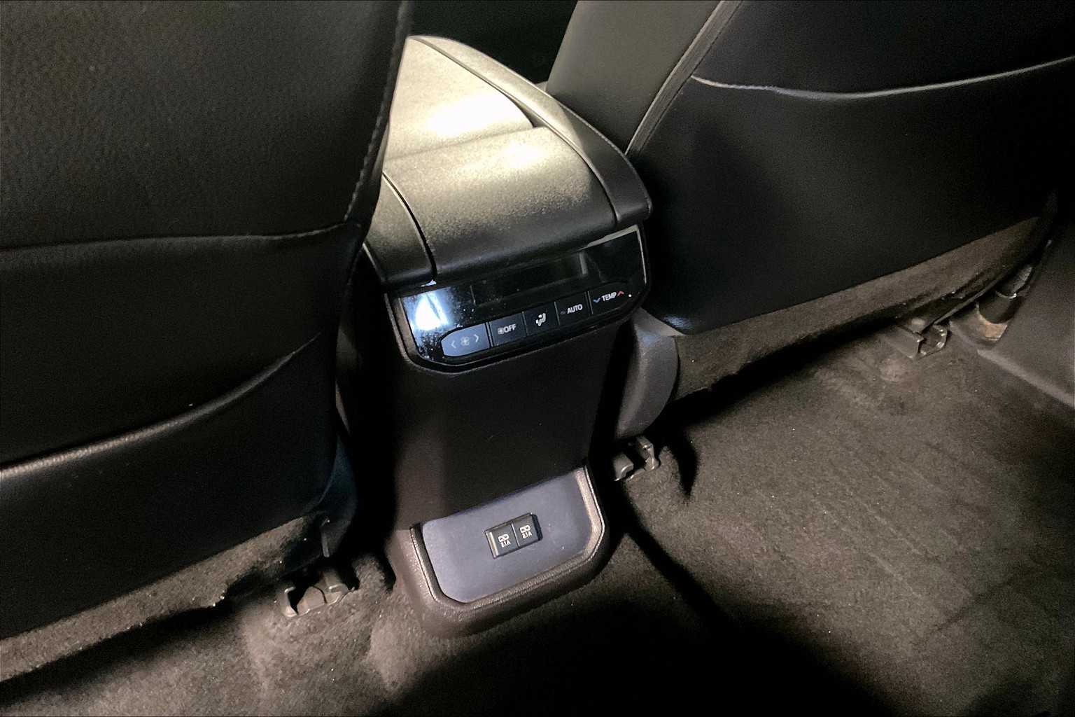 used 2021 Toyota Highlander car, priced at $35,488