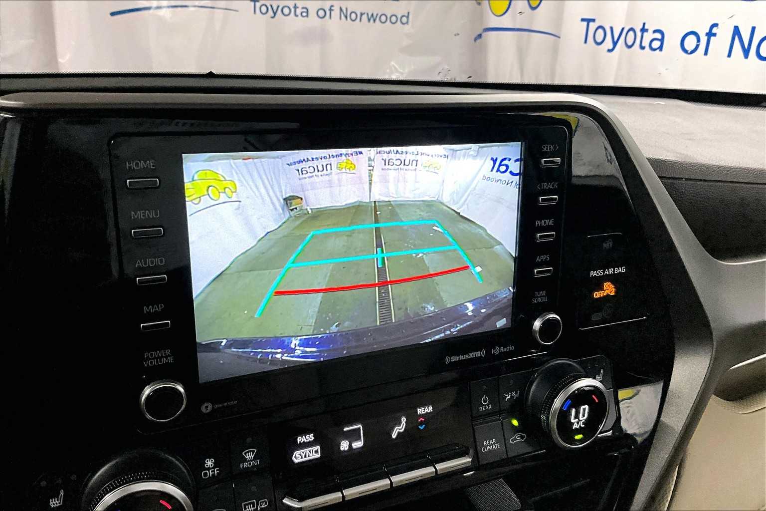 used 2022 Toyota Highlander car, priced at $36,476