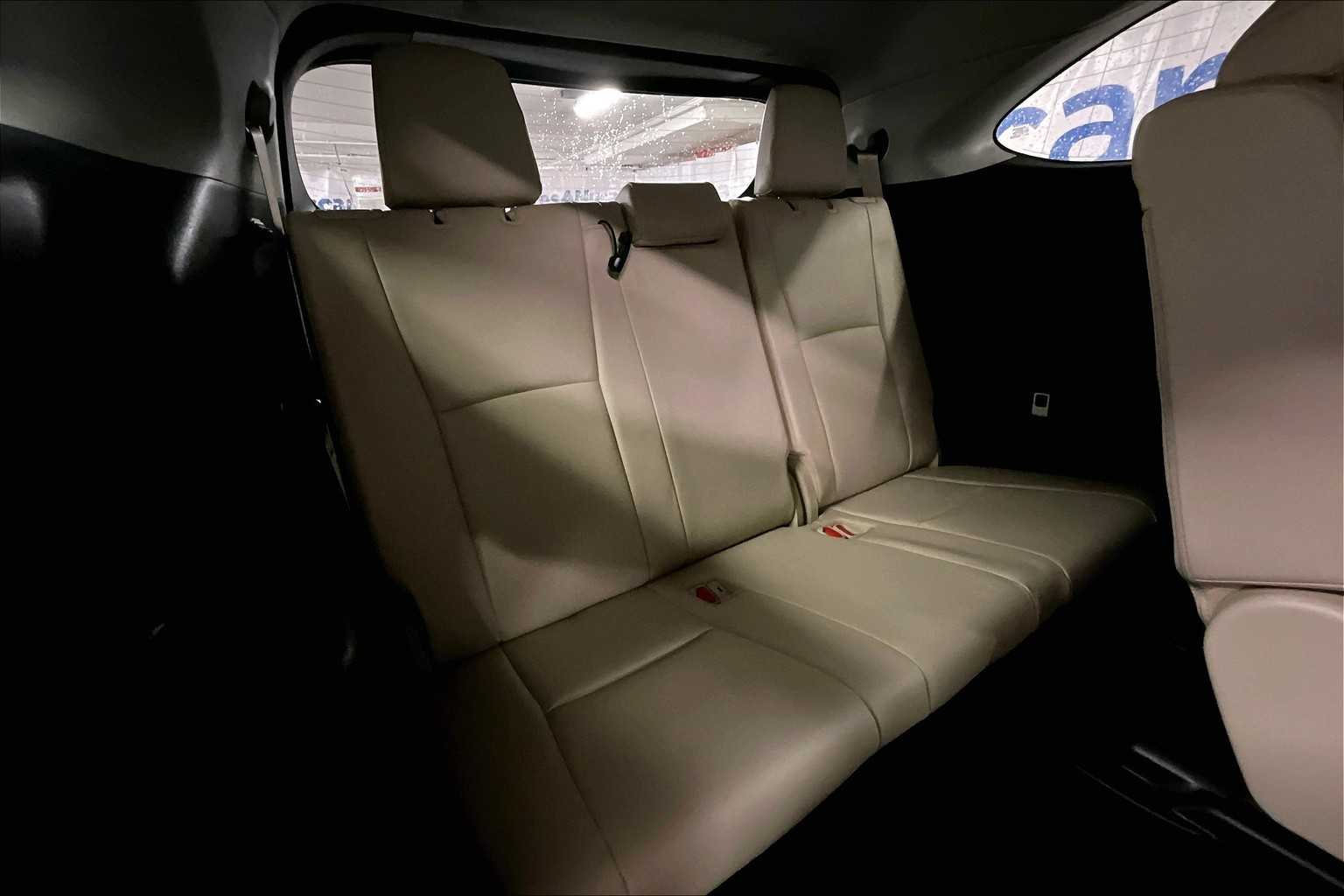 used 2022 Toyota Highlander car, priced at $36,476