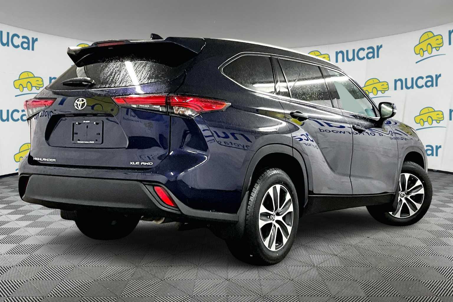 used 2022 Toyota Highlander car, priced at $36,476