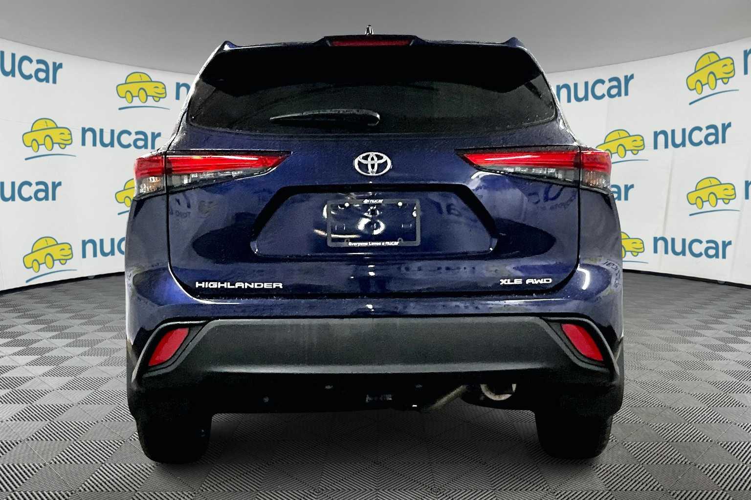 used 2022 Toyota Highlander car, priced at $36,476