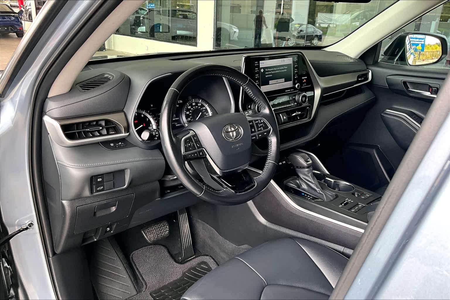 used 2021 Toyota Highlander car, priced at $33,488