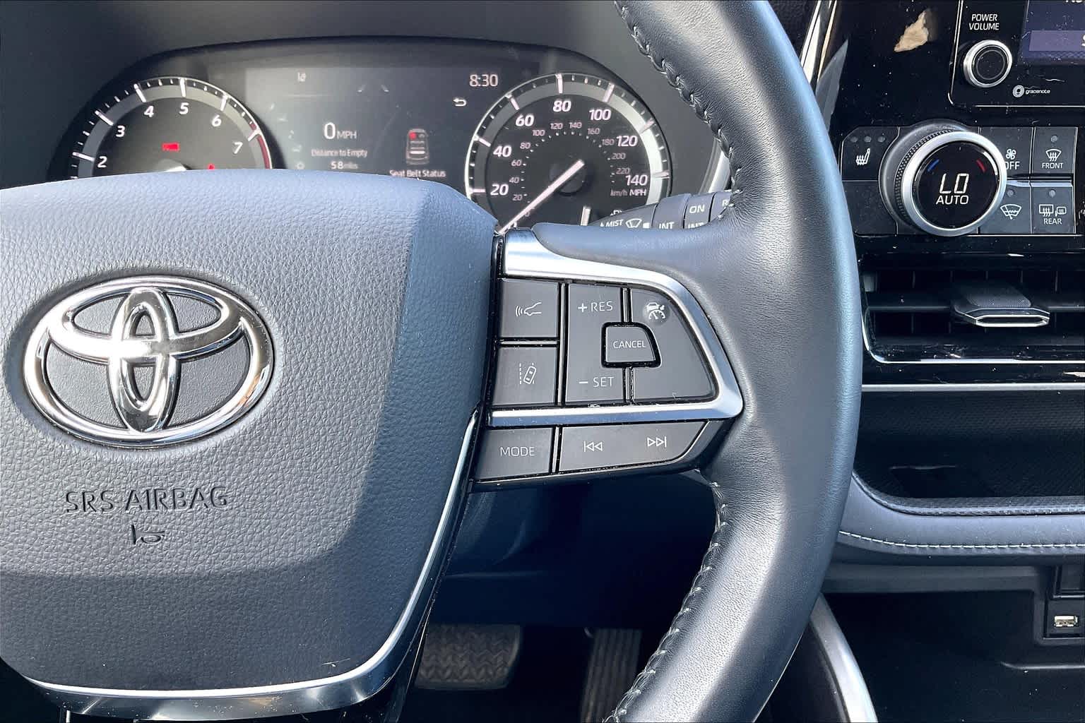 used 2021 Toyota Highlander car, priced at $33,277