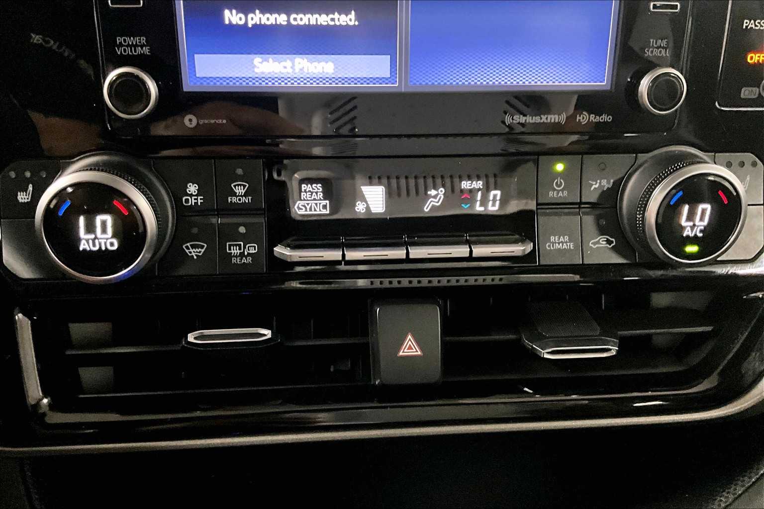 used 2022 Toyota Highlander car, priced at $33,777
